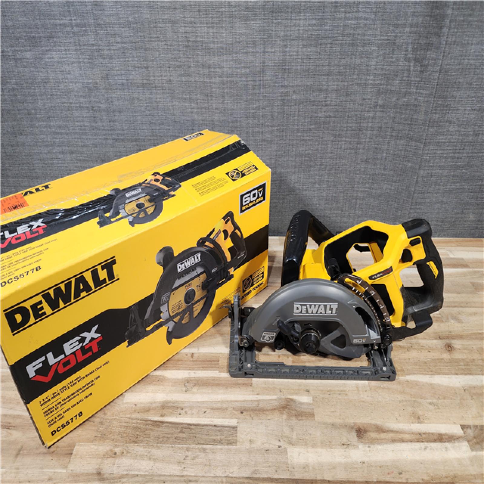 HOUSTON LOCATION - AS-IS DEWALT FLEXVOLT 60V MAX Cordless Brushless 7-1/4 in. Wormdrive Style Circular Saw (Tool Only)