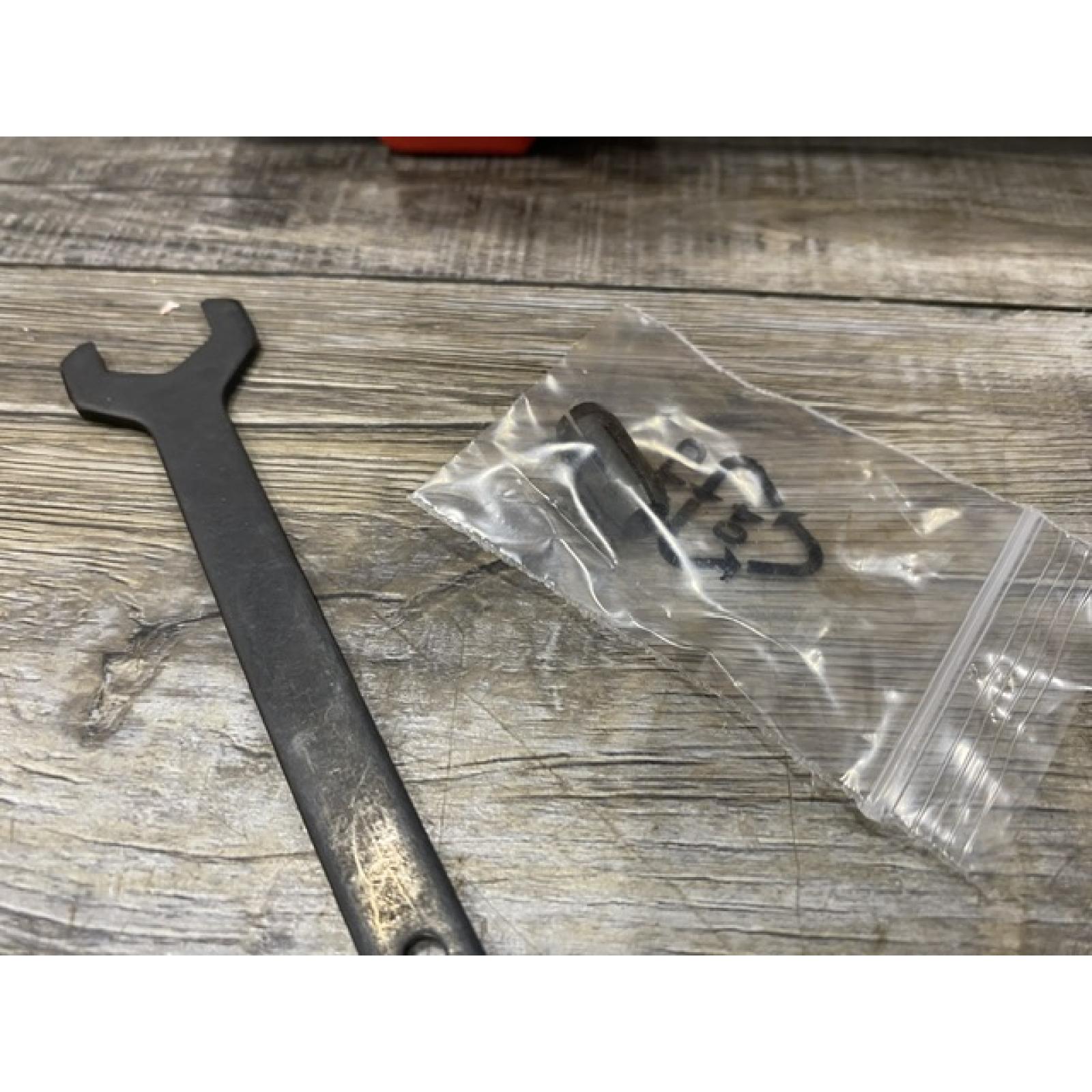 AS-IS Milwaukee 18V Lithium-Ion Cordless Drywall Cut Out Rotary Tool (Tool-Only)