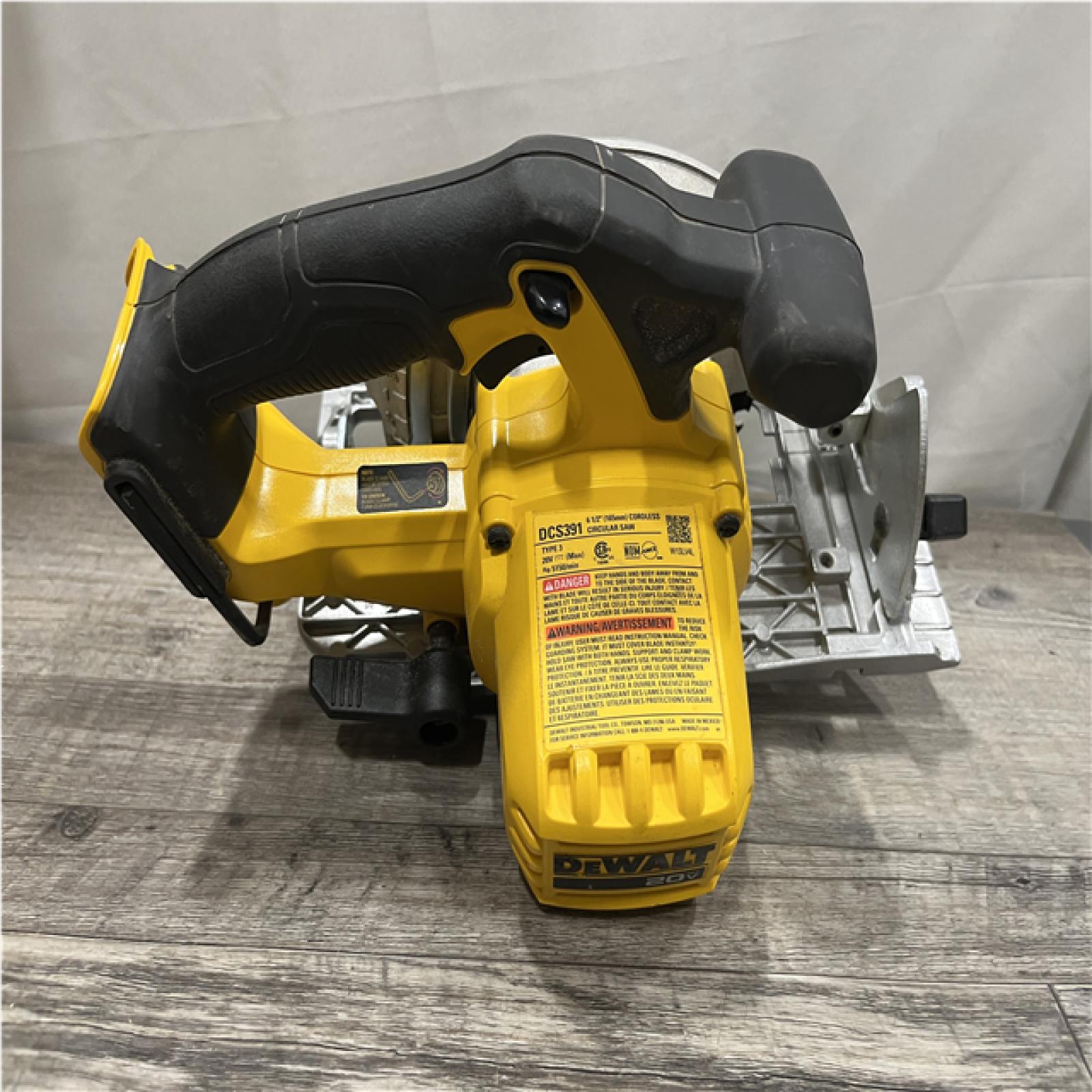 AS-IS DEWALT 6-1/2'' 165MM CIRCULAR SAW (Tool-Only)