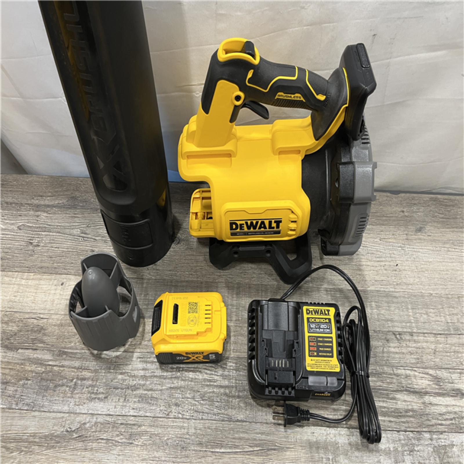 AS-IS DEWALT 20V MAX* XR Brushless Cordless Handheld Blower Kit