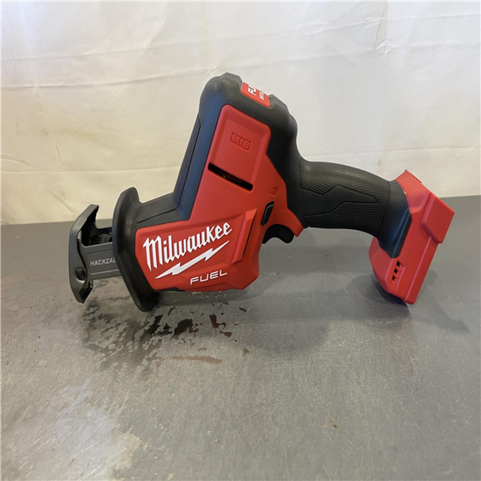AS-IS - Milwaukee FUEL 18V Lithium-Ion Brushless Cordless HACKZALL Reciprocating Saw