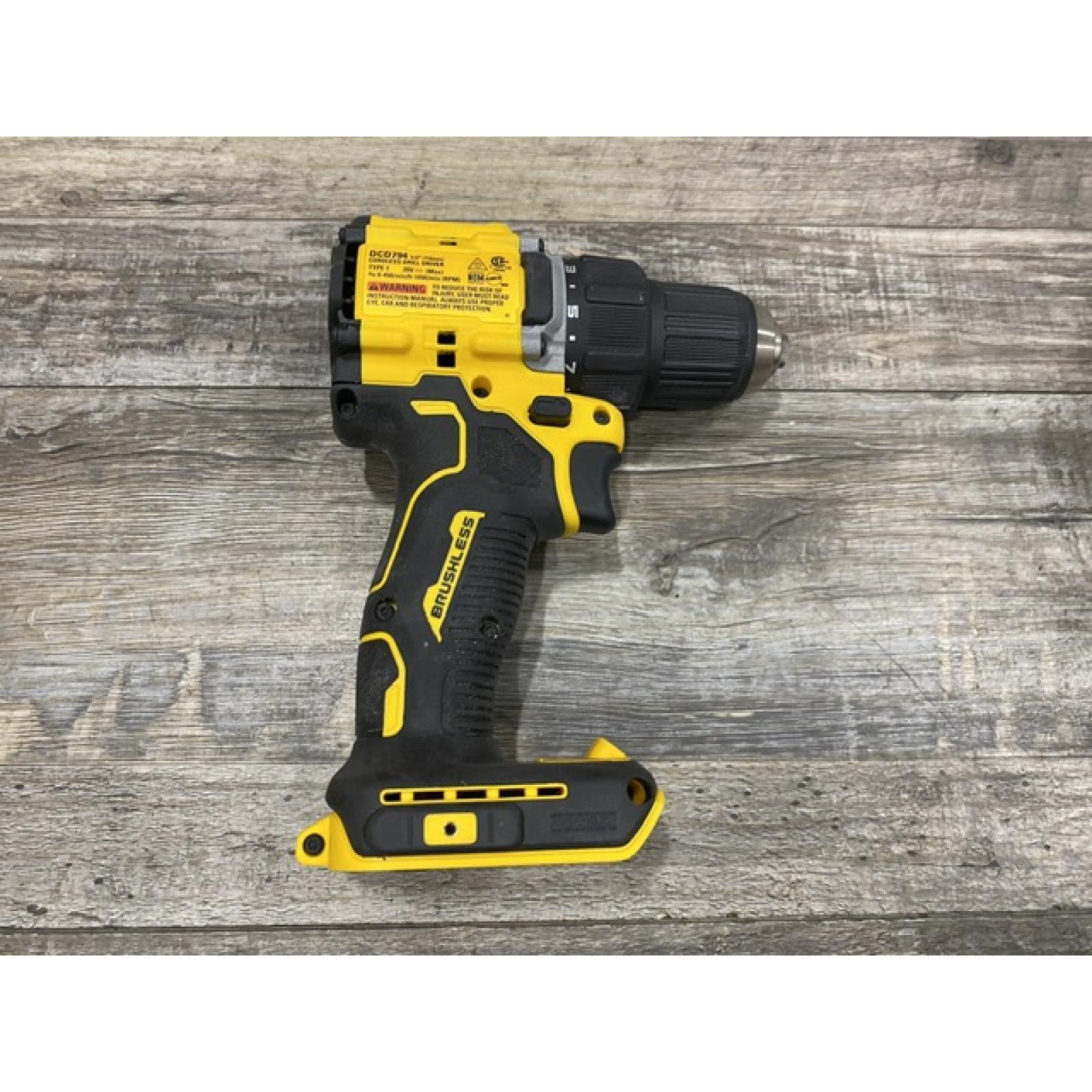 AS-IS DEWALT Atomic 20V Lithium-Ion Cordless Compact 1/2 in. Drill/Driver Kit