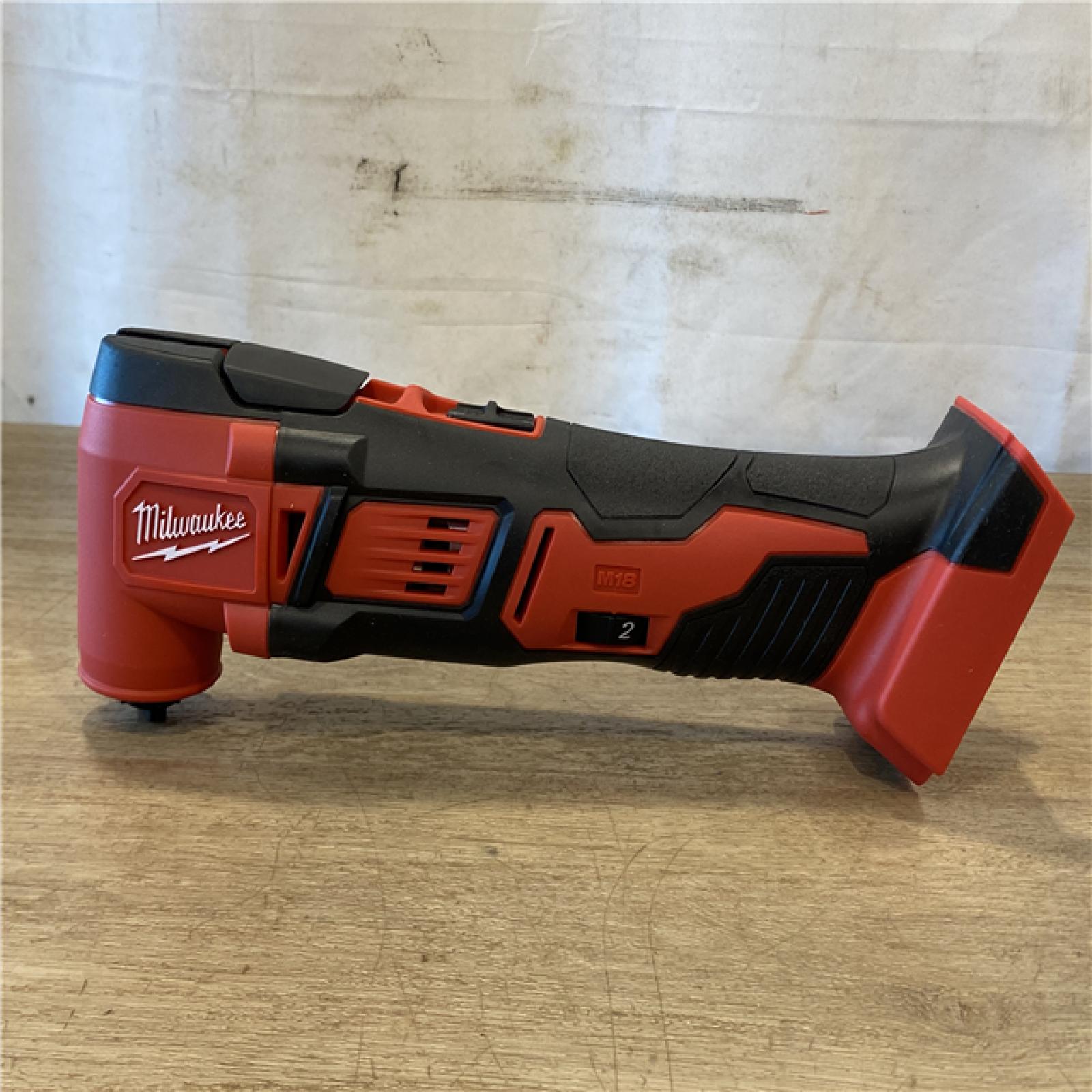 AS-IS Milwaukee 18V Lithium-Ion Cordless Oscillating Multi-Tool (Tool-Only)