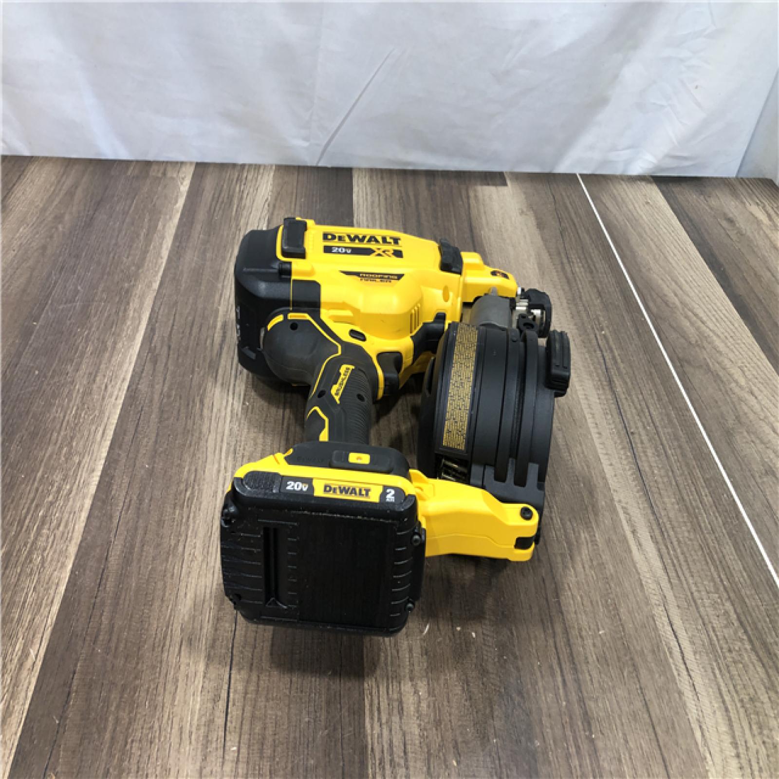 AS-IS DEWALT 20V MAX Lithium-Ion 15-Degree Electric Cordless Roofing Nailer Kit