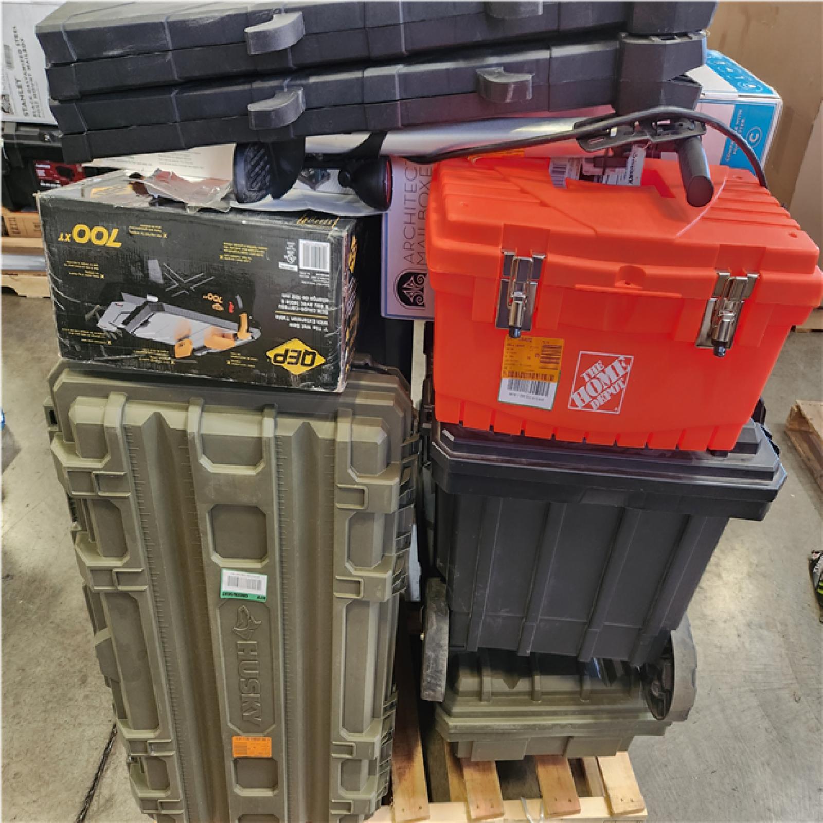 Phoenix AS-IS .Com Home Improvement Pallet