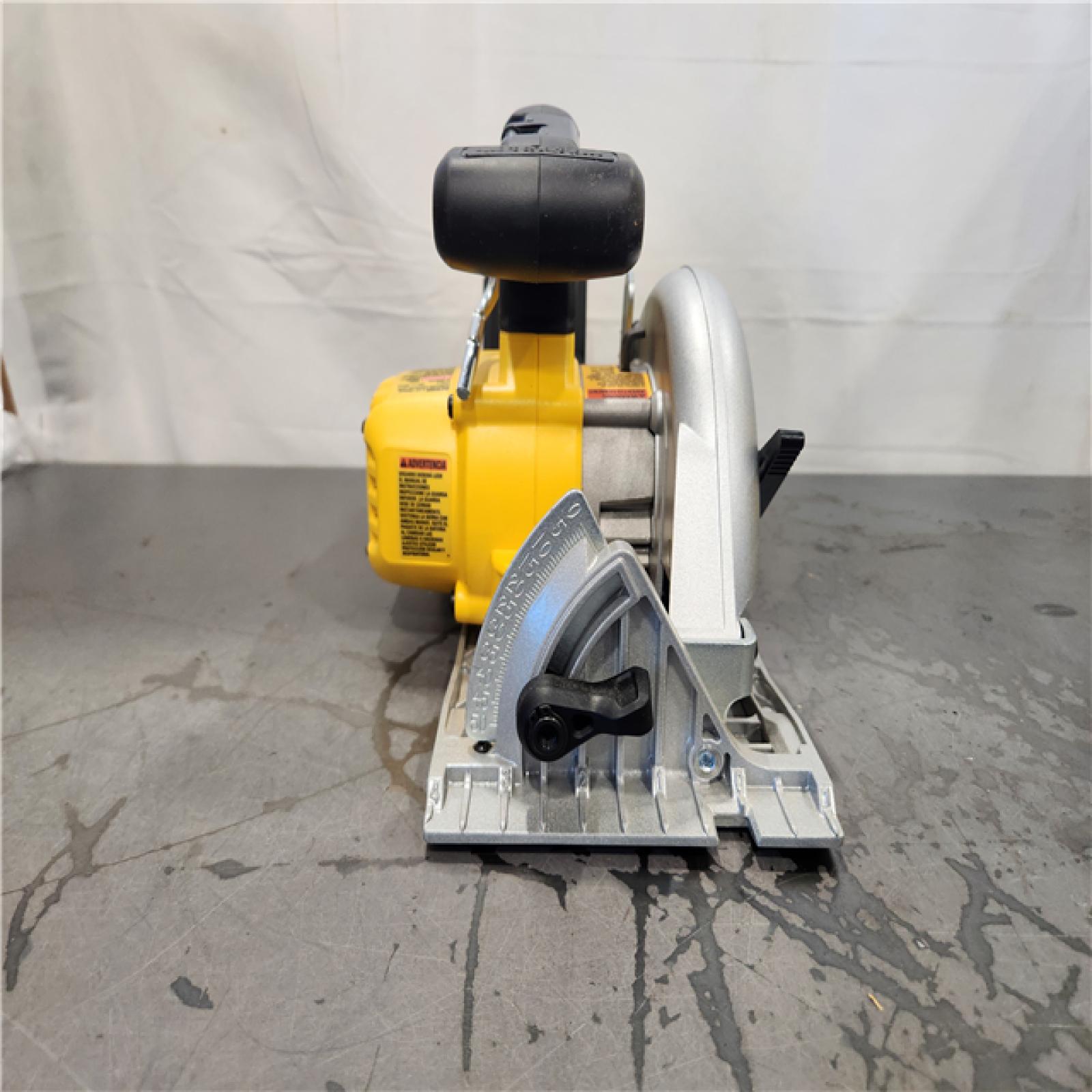 AS-IS- DeWALT DCS565B 20V Max Brushless 6.5   Cordless Circular Saw