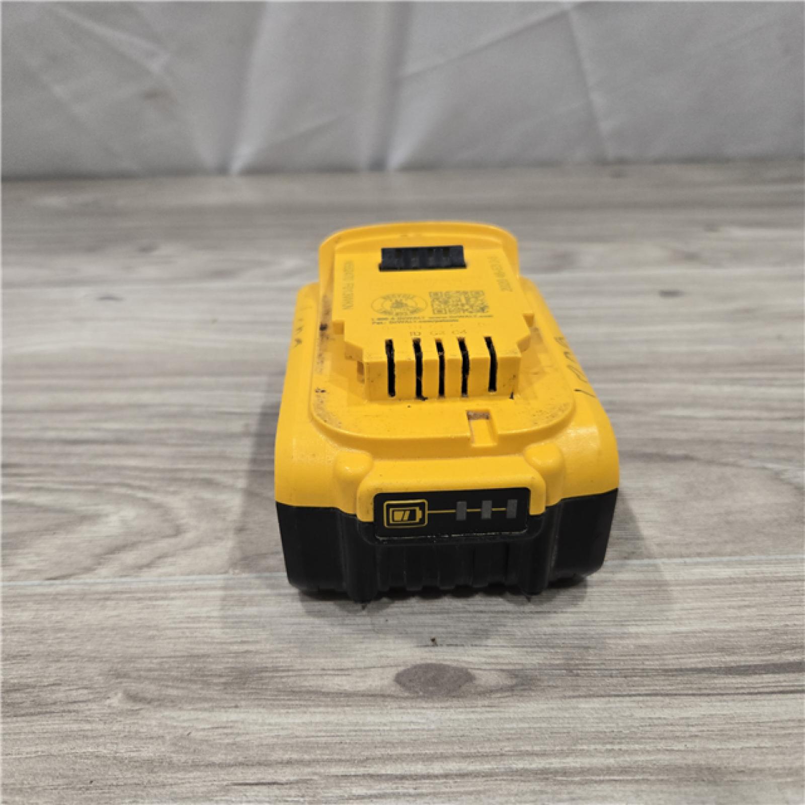 AS-IS DEWALT 20-Volt Maximum XR 5.0 Ah Battery Pack and Charger