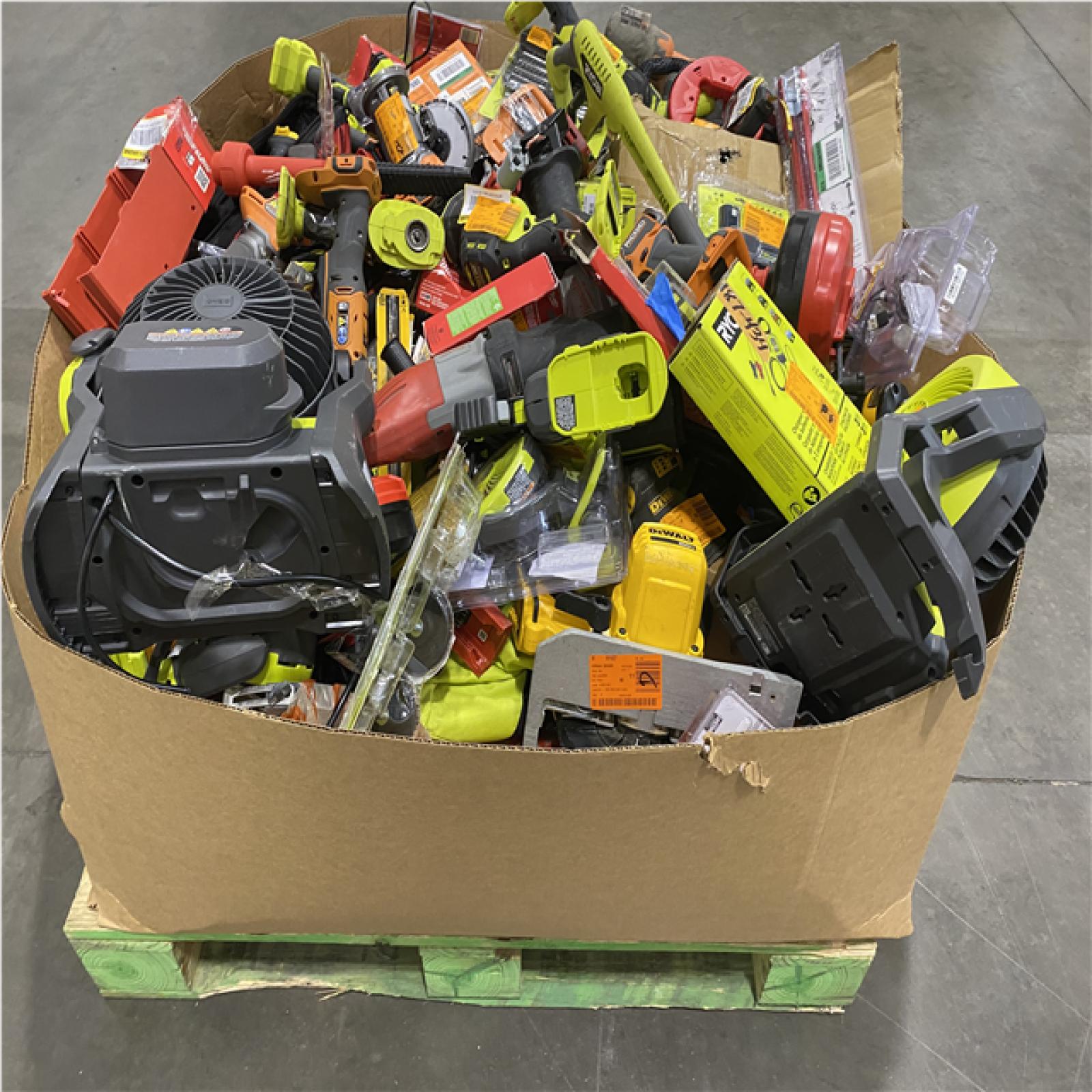 Dallas Location - As-Is Tool Pallet