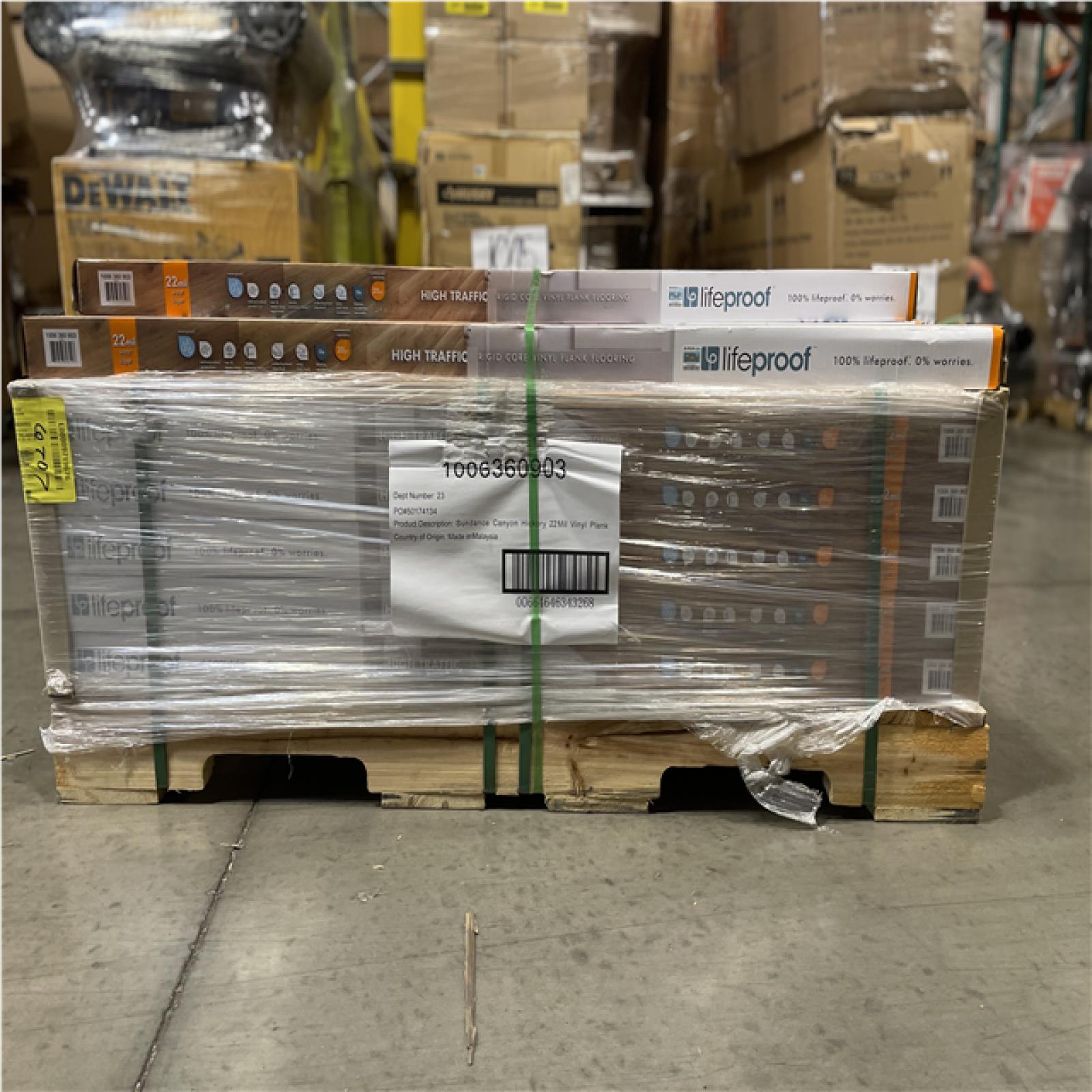 DALLAS LOCATION- LIFEPROOF Sundance Canyon Hickory 22 MIL x 7.1 in. W x 48 in. L Flooring(19.05 sqft/case)(32 CASES)