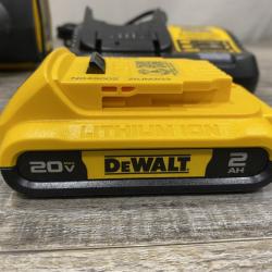 AS-IS DEWALT 20V MAX XR 16-Gauge Electric Cordless Angled Finishing Nailer Kit