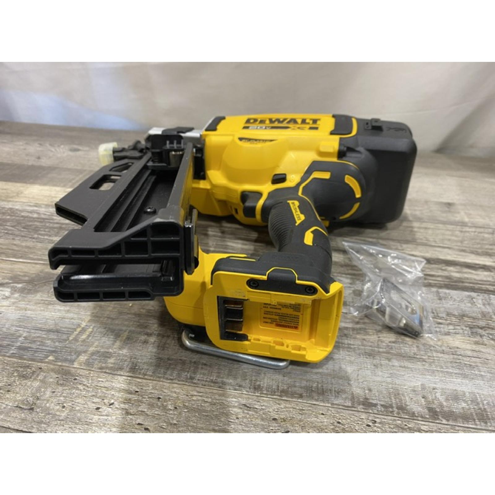 AS-IS DEWALT 20-Volt 21° Cordless Framing Nailer (Tool-Only)