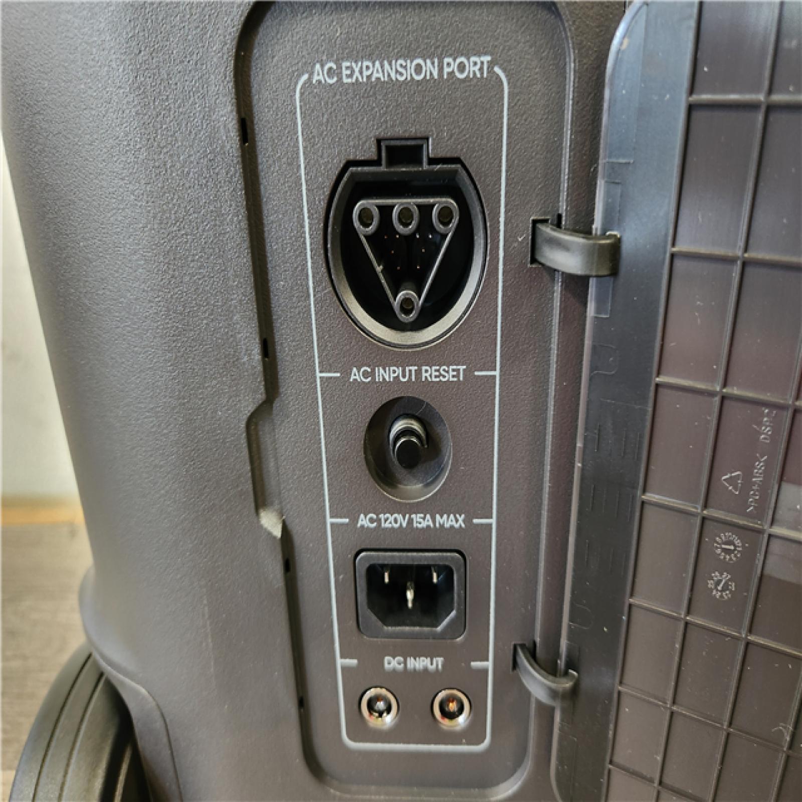 Phoenix Location LIKE NEW Jackery Solar Generator Explorer 2000 Plus 2042.8Wh/ 3000W Model No. Je-2000C