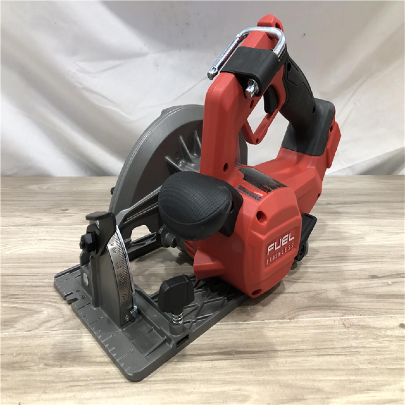 AS-IS Milwaukee M18 FUEL 7-1/4 Inch Circular Saw (Bare Tool)