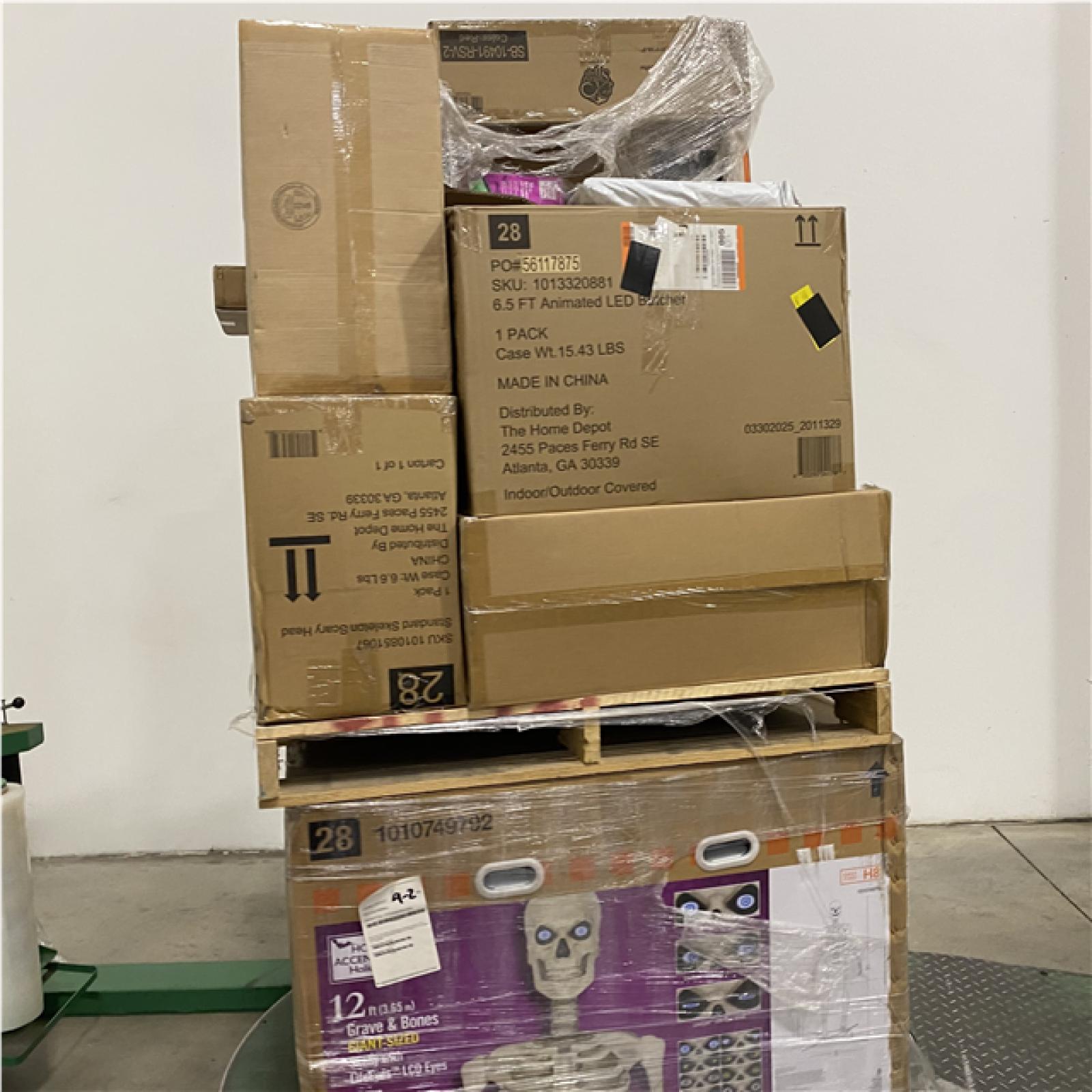 Dallas Location - As-Is Mixed Holiday Pallet