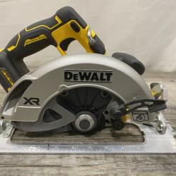 AS-IS DEWALT 20-Volt MAX 7-1/4 in. Cordless Circular Saw (Tool Only)