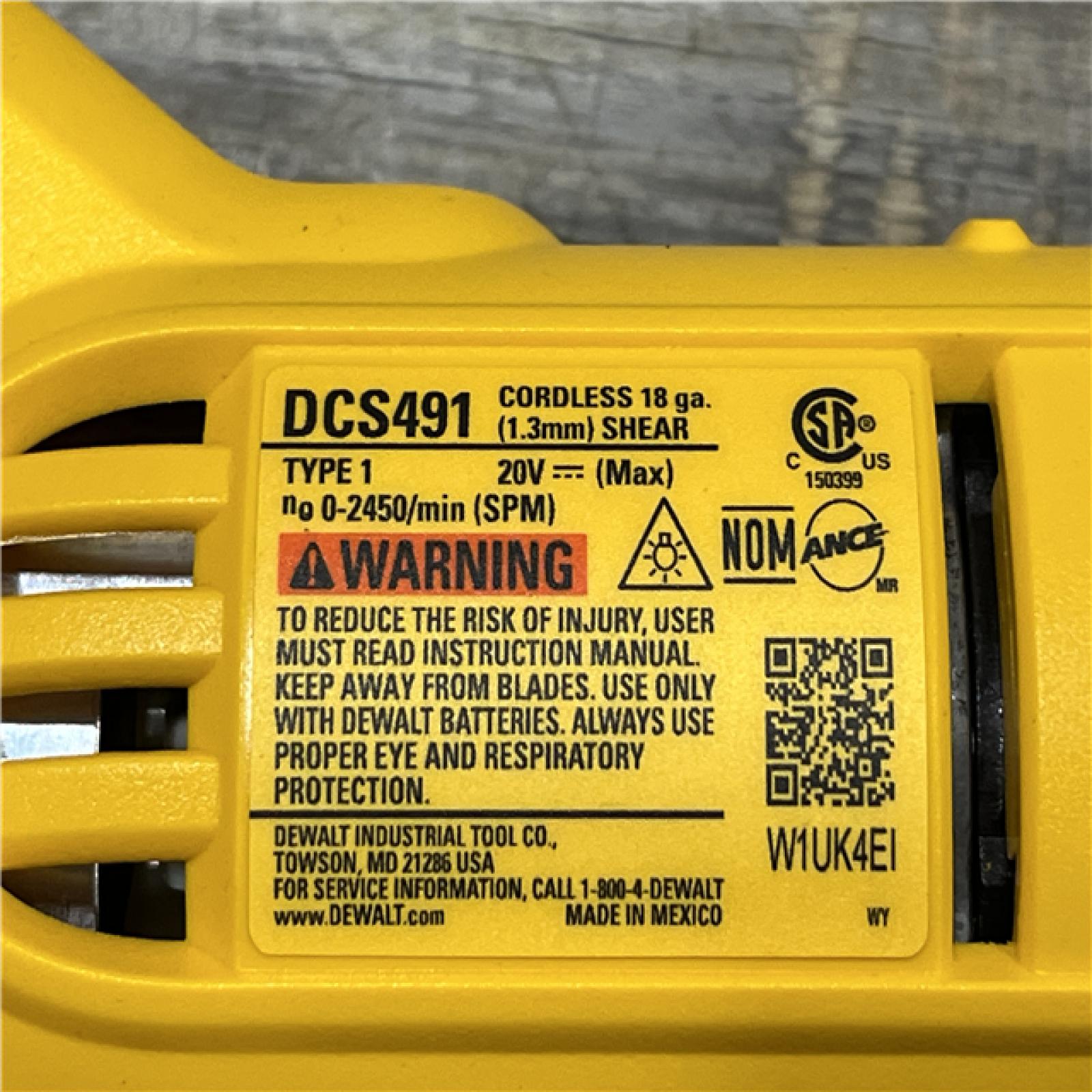 AS-IS DEWALT 20V MAX Cordless 18-Gauge Swivel Head Shears (Tool Only)
