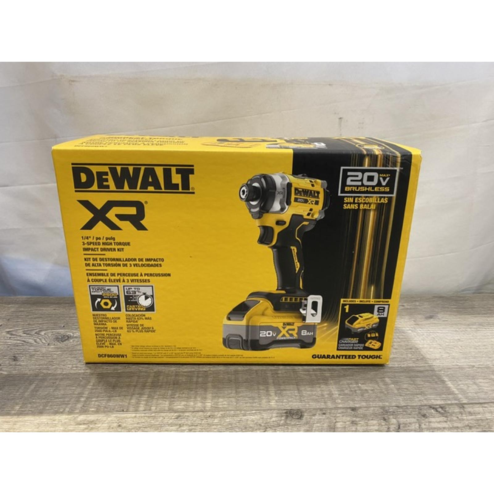 NEW - DEWALT 20V XR Lithium-Ion Cordless Hammer Drill Kit