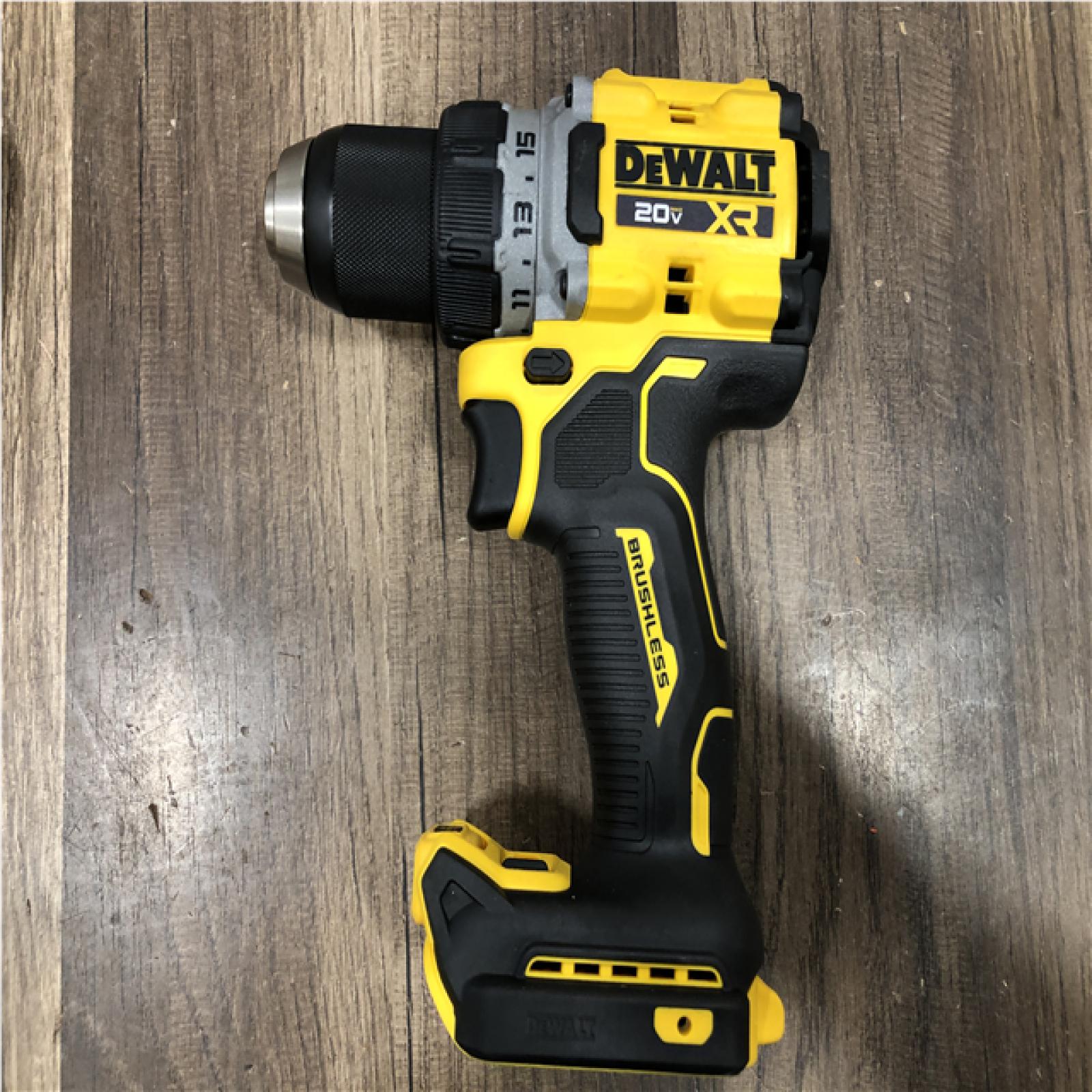 AS-IS DEWALT 20V XR Lithium-Ion Cordless Brushless 1/2 in. Drill/Driver Kit