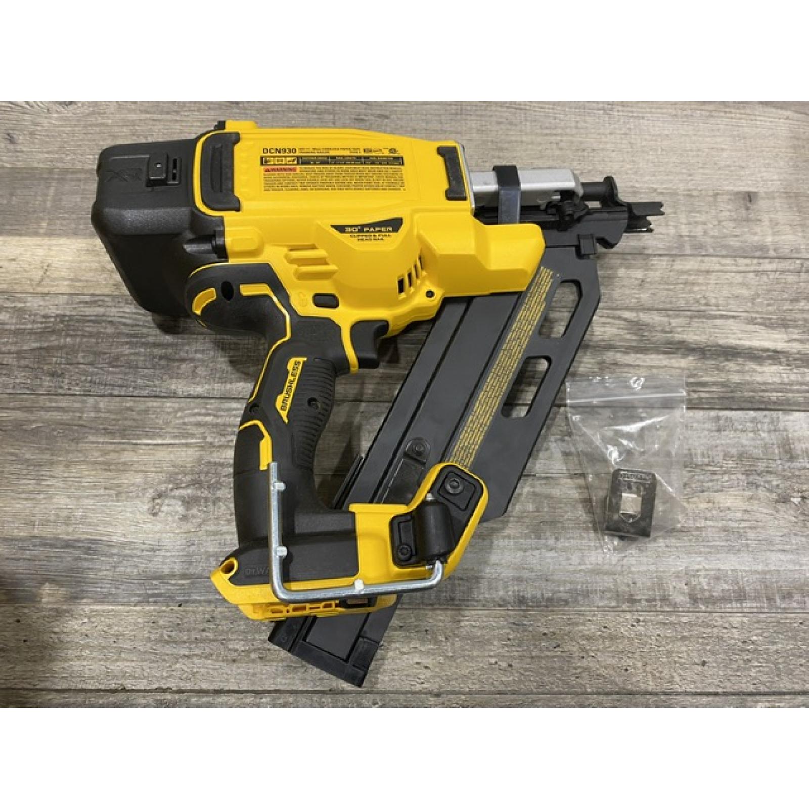 AS-IS DEWALT 20V 30 Degree Cordless Framing Nailer (Tool-Only)