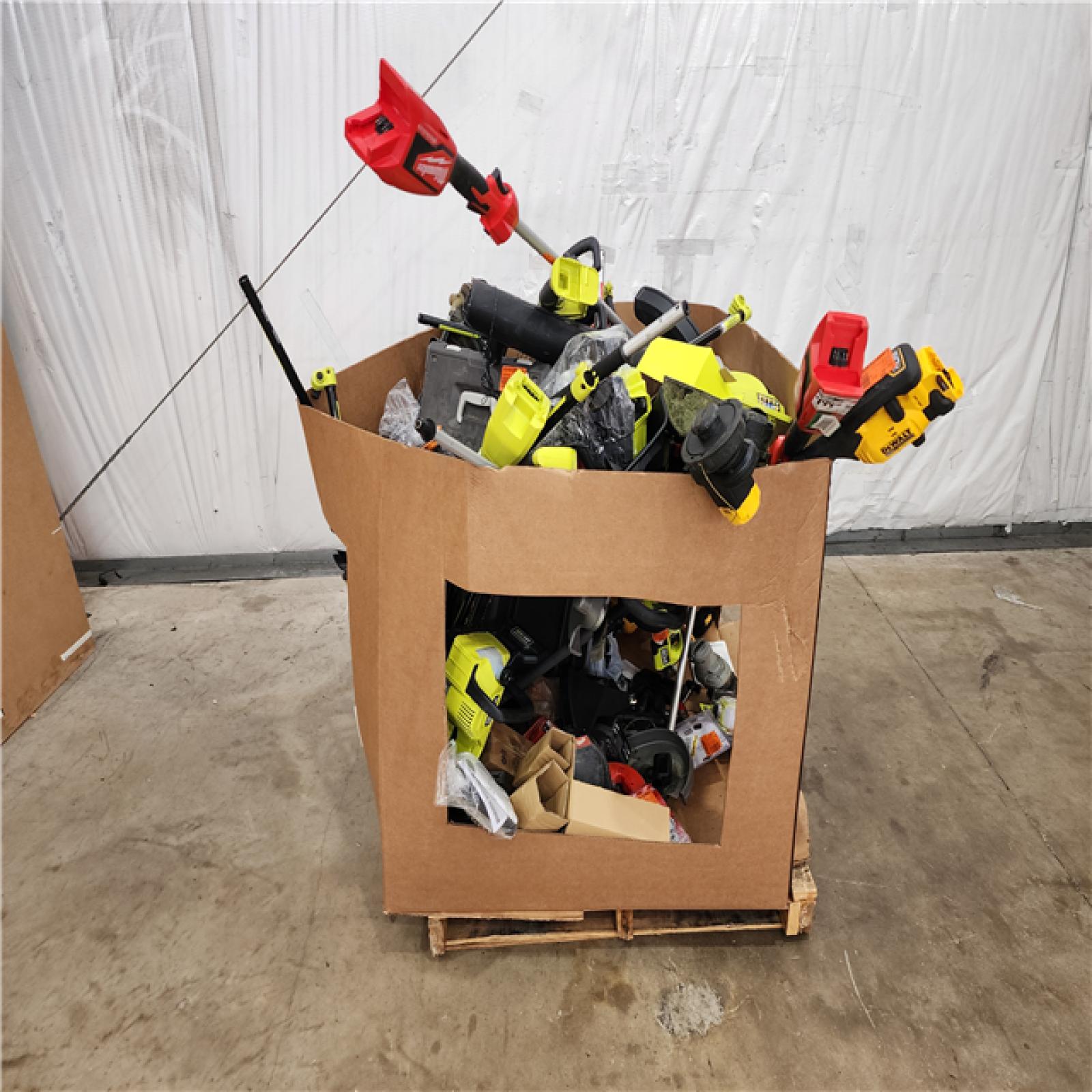 HOUSTON LOCATION - AS-IS TOOL PALLET