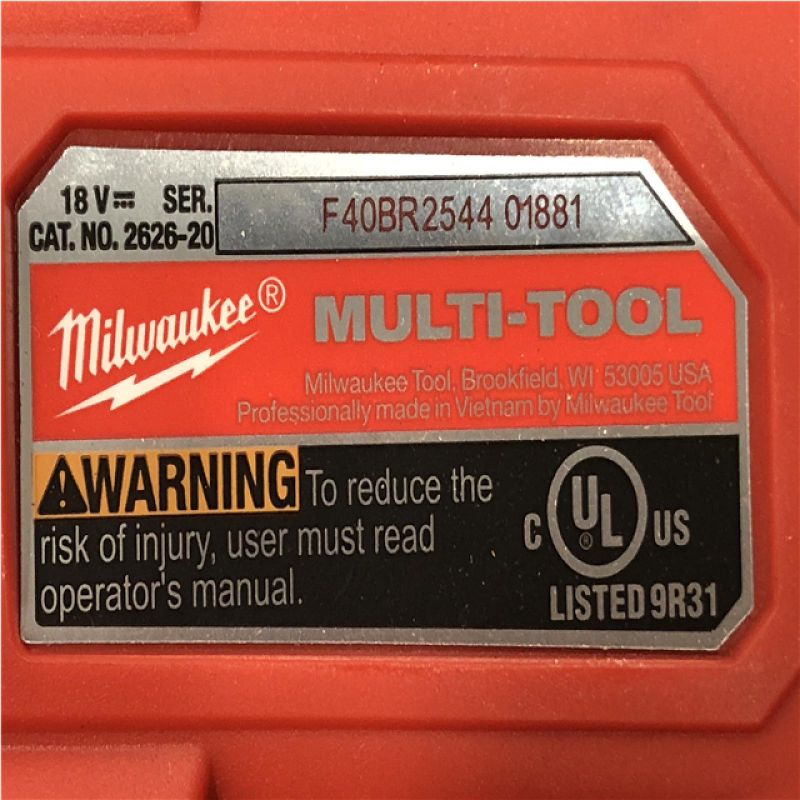AS-IS Milwaukee 18V Lithium-Ion Cordless Oscillating Multi-Tool (Tool-Only)