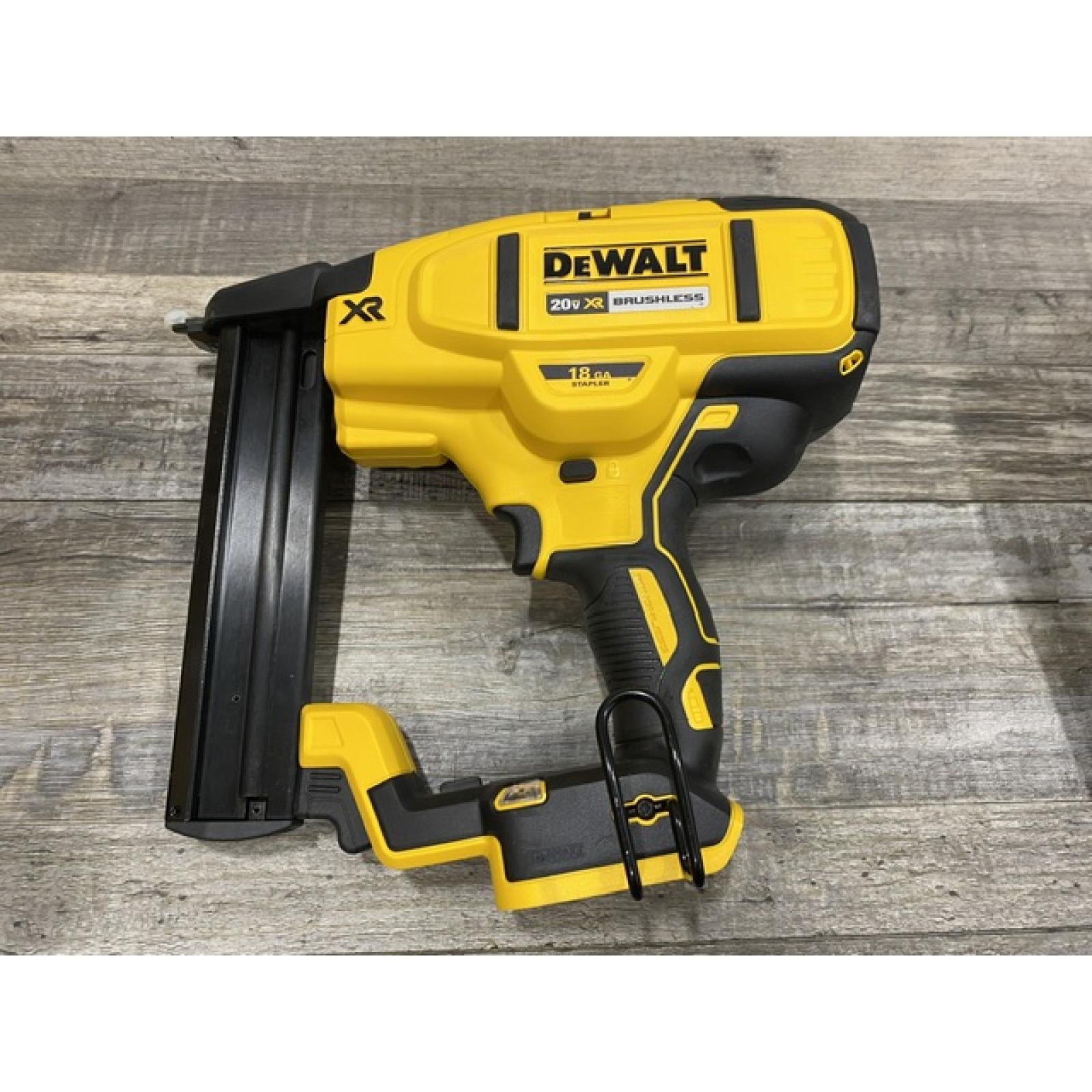 AS-IS DEWALT 20V MAX XR Lithium-Ion Cordless 18-Gauge Narrow Crown Stapler Kit