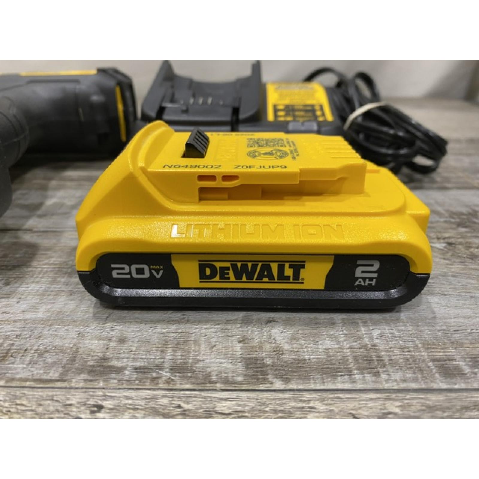 AS-IS DEWALT 20V MAX Cordless Battery Powered Pruner Kit