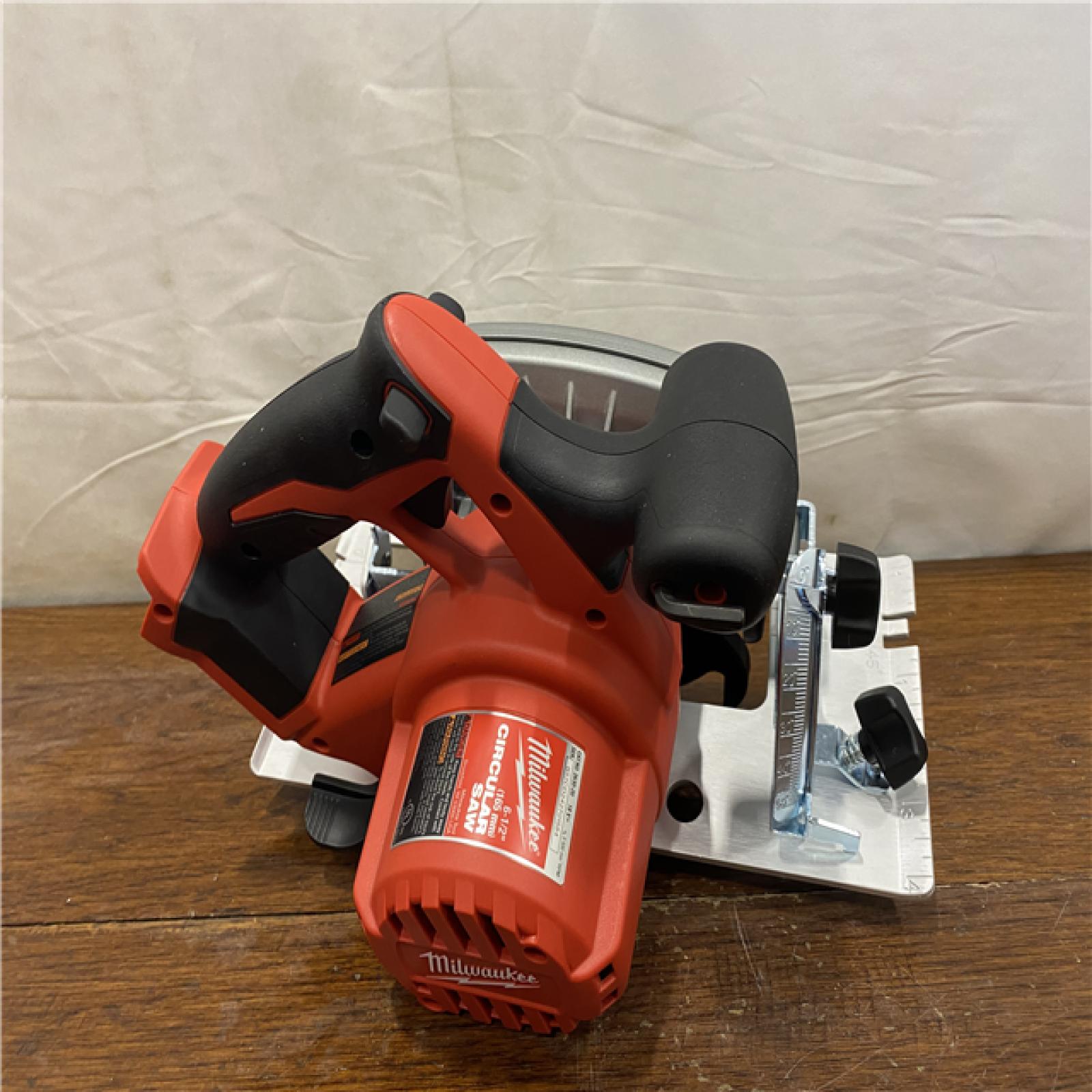 AS-IS Milwaukee 2630-20 M18 Cordless 6-1/2 Circular Saw Bare Tool Only - All