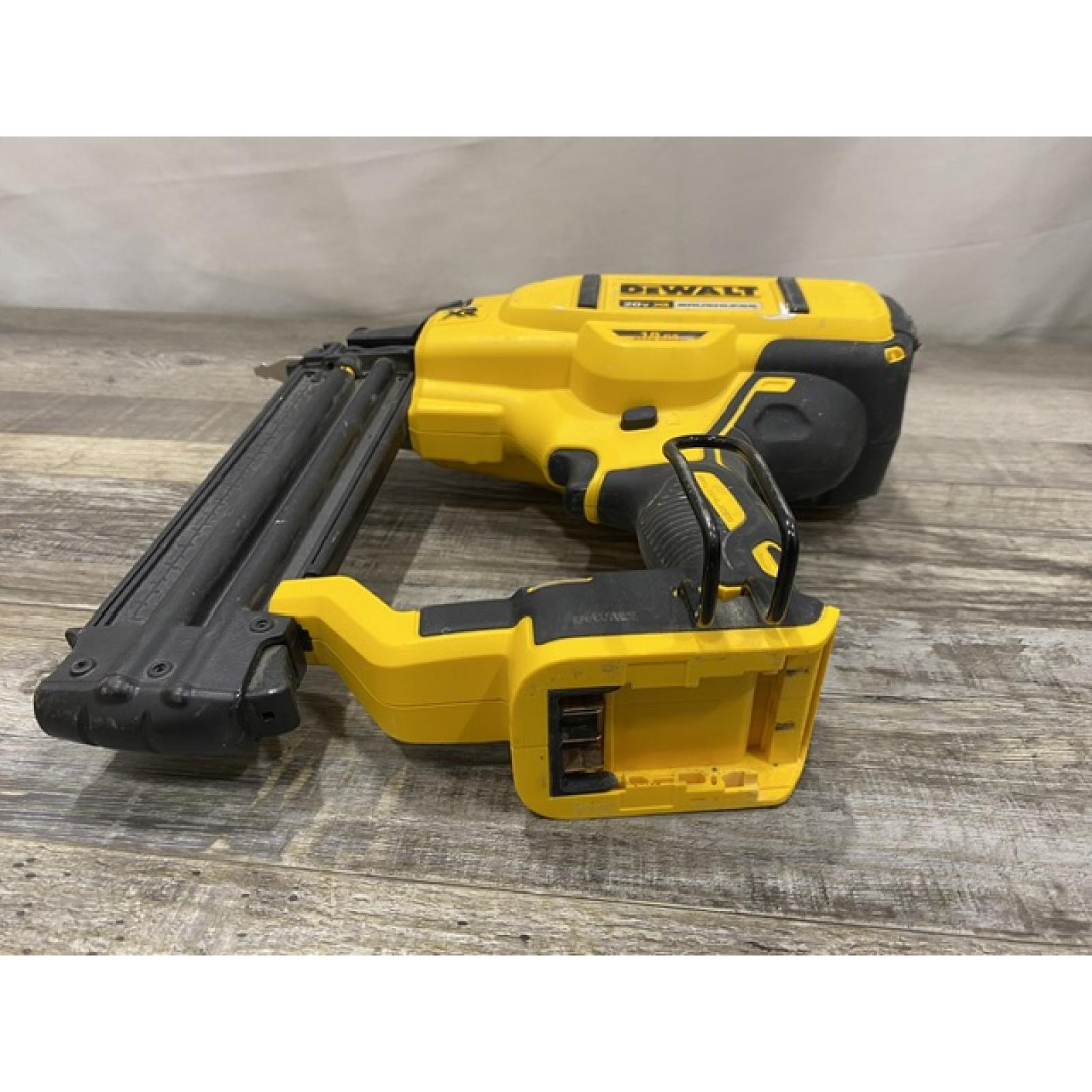 AS-IS DEWALT 20V MAX XR Lithium-Ion Electric Cordless 18-Gauge Brad Nailer (Tool Only)