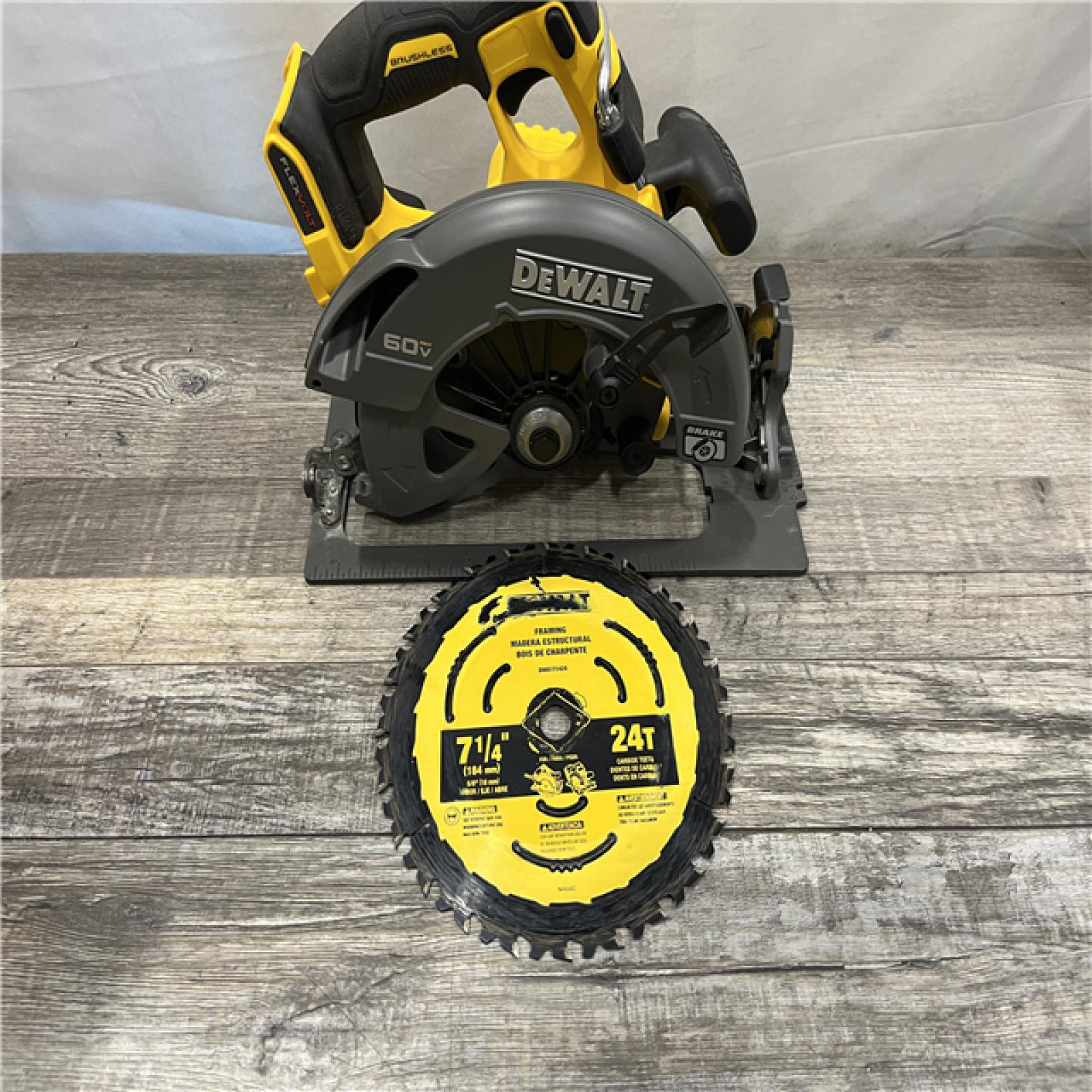 AS-IS DEWALT FLEXVOLT 60V MAX Cordless Brushless 7-1/4 in. Circular Saw with Brake (Tool Only)