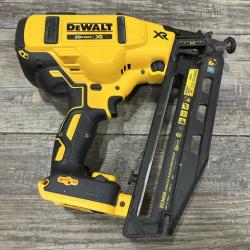 AS-IS DEWALT 20V MAX XR 16-Gauge Electric Cordless Angled Finishing Nailer Kit