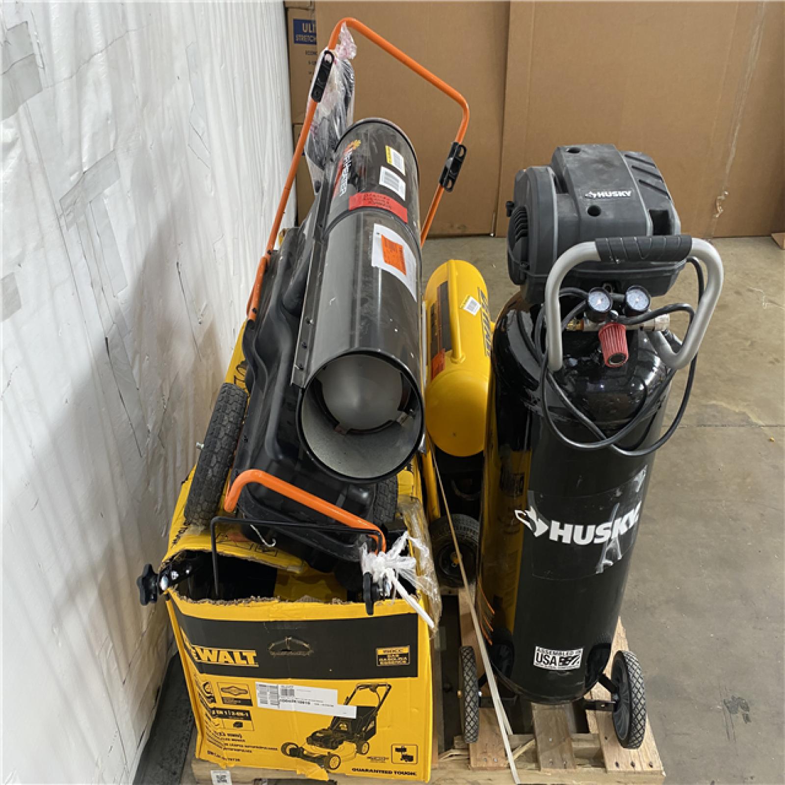 Houston Location - AS-IS Outdoor Pallet