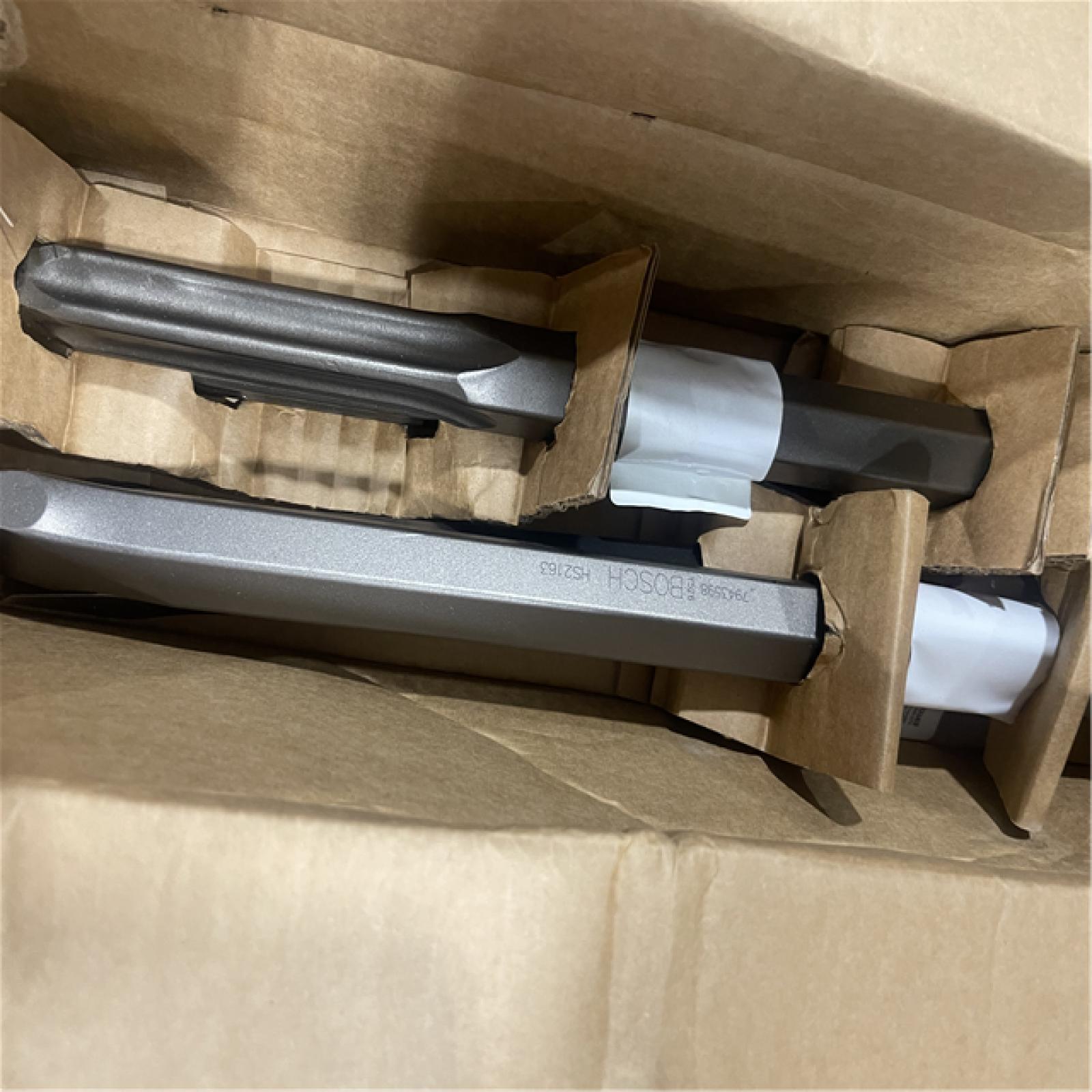 Pittston Location BOSCH Breaker Hammer Kit: Model BH2770VCD (One Pallet)