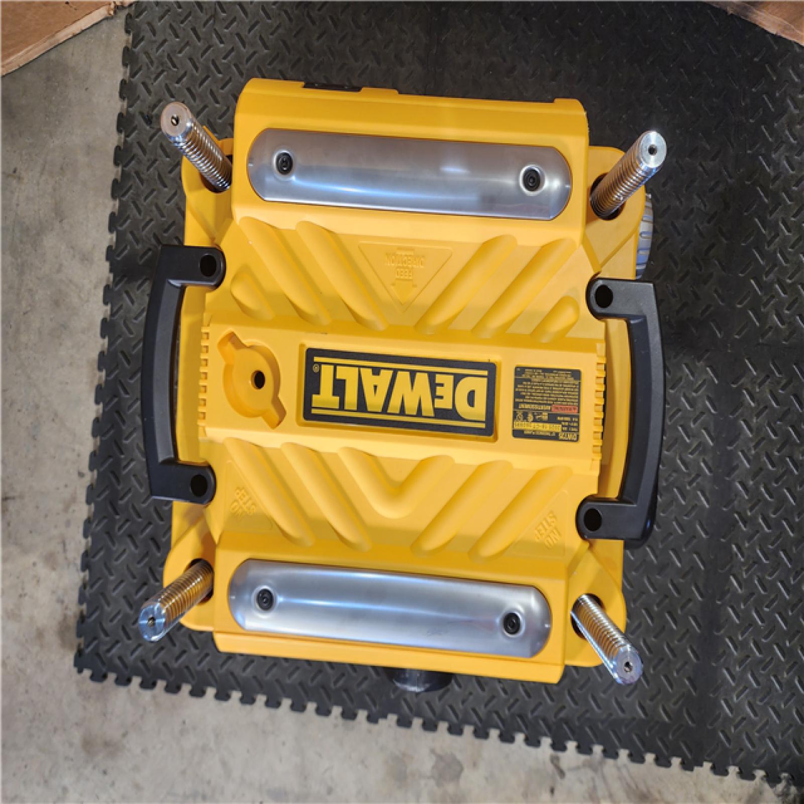 HOUSTON LOCATION - AS-IS DEWALT 15 Amp Corded 13 in. Heavy-Duty 2-Speed Bench Planer