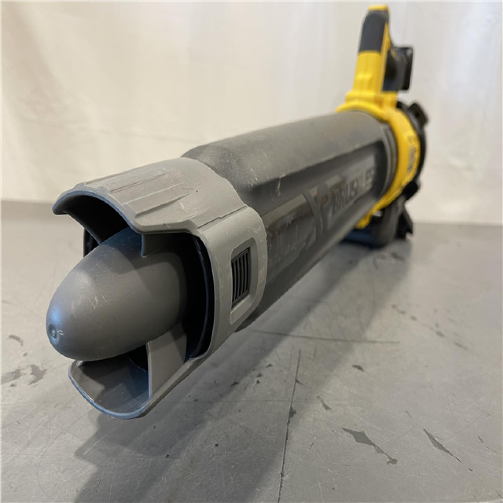 AS-IS - DEWALT 20V MAX 125 MPH 450 CFM Brushless Cordless Battery Powered Blower (Tool Only)