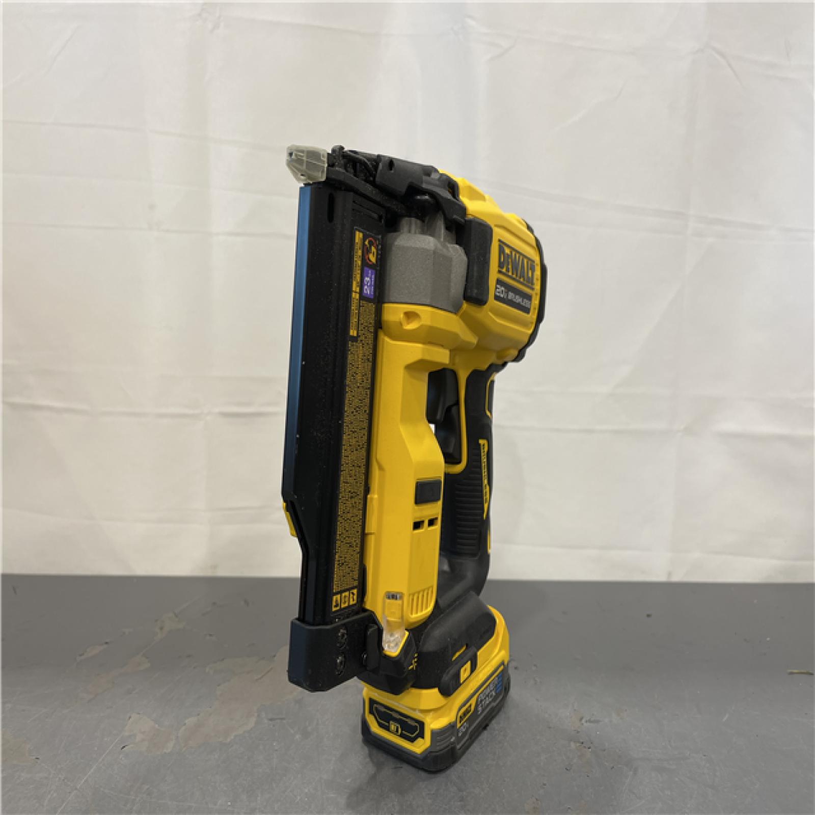 AS-IS - DeWalt ATOMIC 20V MAX Lithium Ion Cordless 23 Gauge Pin Nailer w/20V MAX POWERSTACK Compact Battery