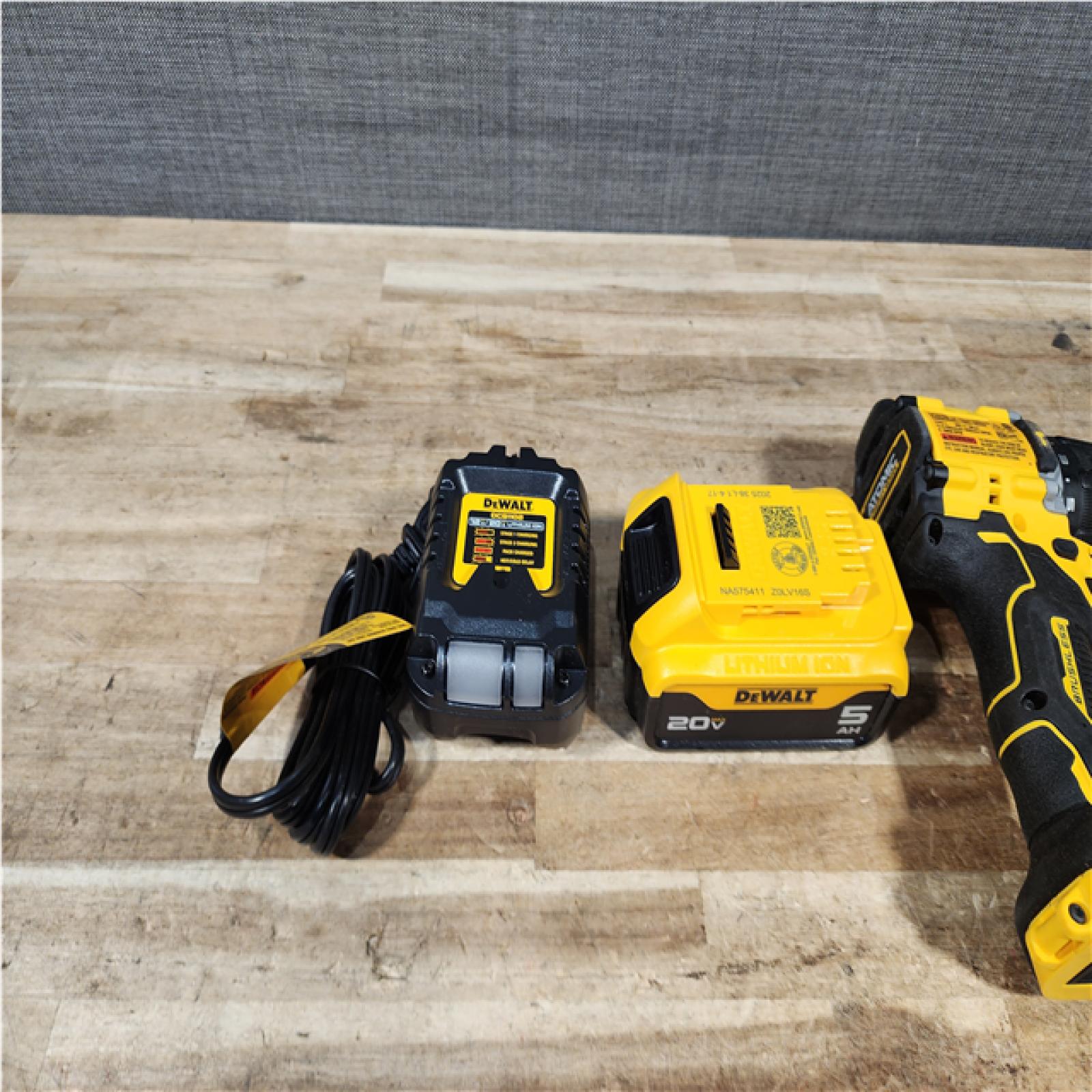 HOUSTON LOCATION - AS - IS DEWALT ATOMIC 20V Lithium-Ion Cordless 1/2 in. Hammer Drill Kit