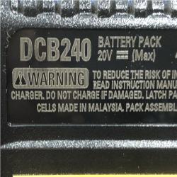 AS-IS DEWALT 20V MAX Lithium-Ion 6.0Ah and 4.0Ah Battery and Charger Starter Kit