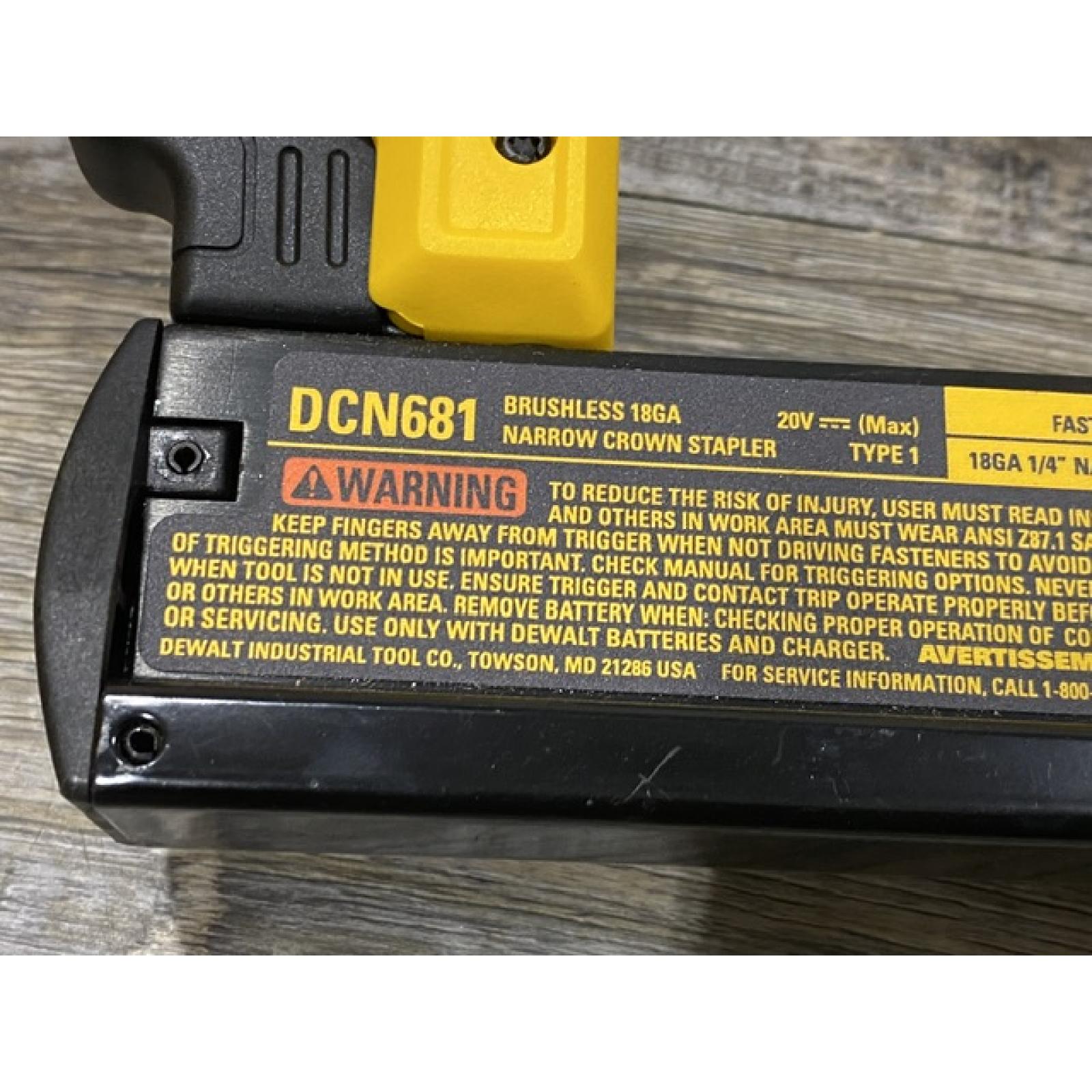 AS-IS DEWALT 20V MAX XR Lithium-Ion Cordless 18-Gauge Narrow Crown Stapler Kit