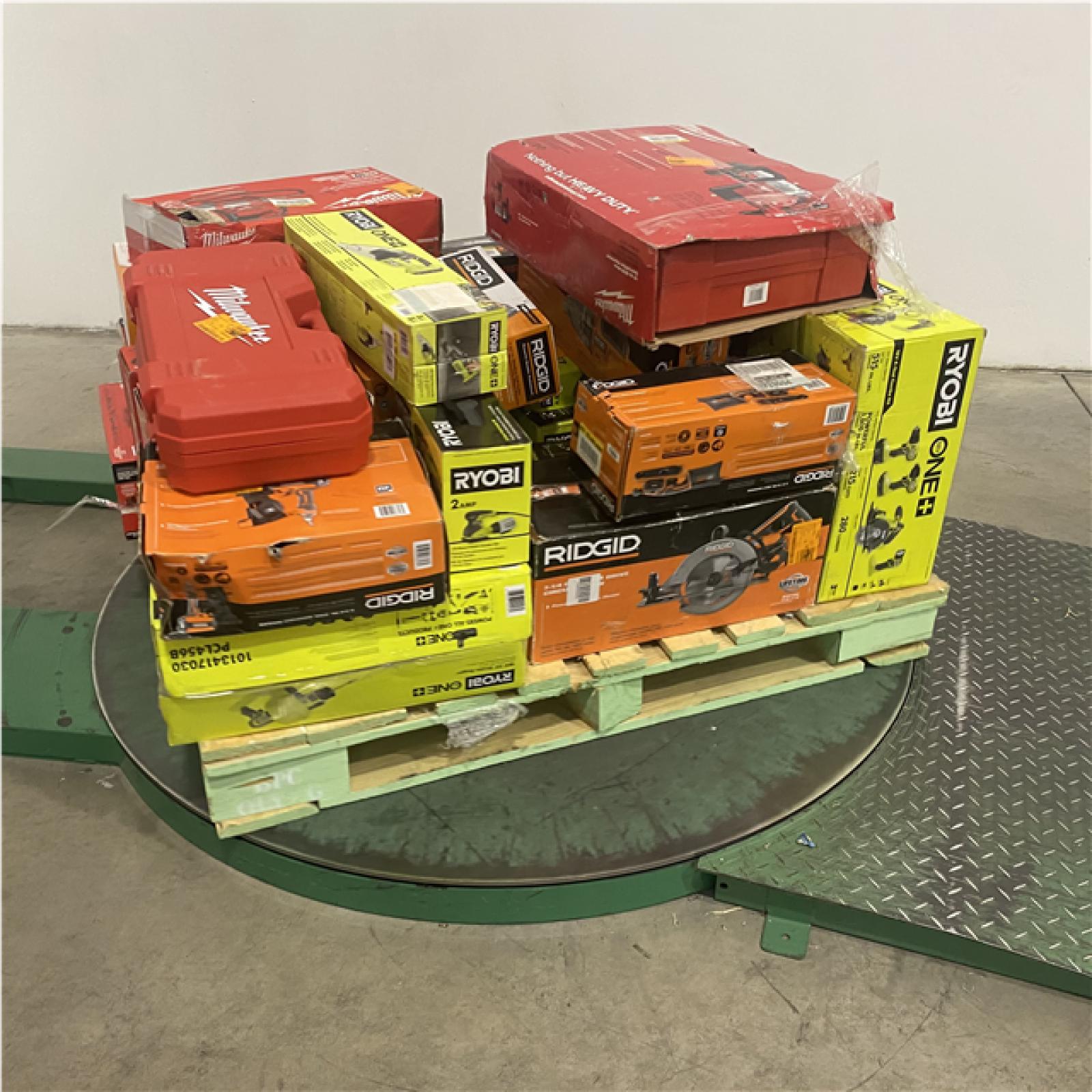 Dallas Location - As-Is Tool Pallet