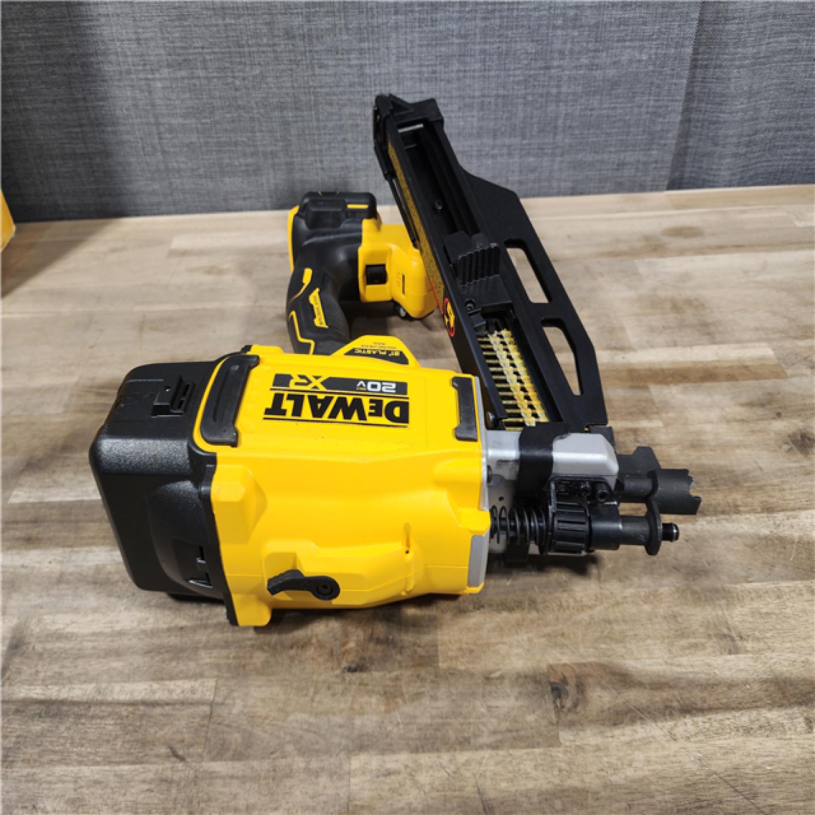 HOUSTON LOCATION - AS-IS DEWALT 20-Volt 21° Cordless Framing Nailer (Tool-Only)