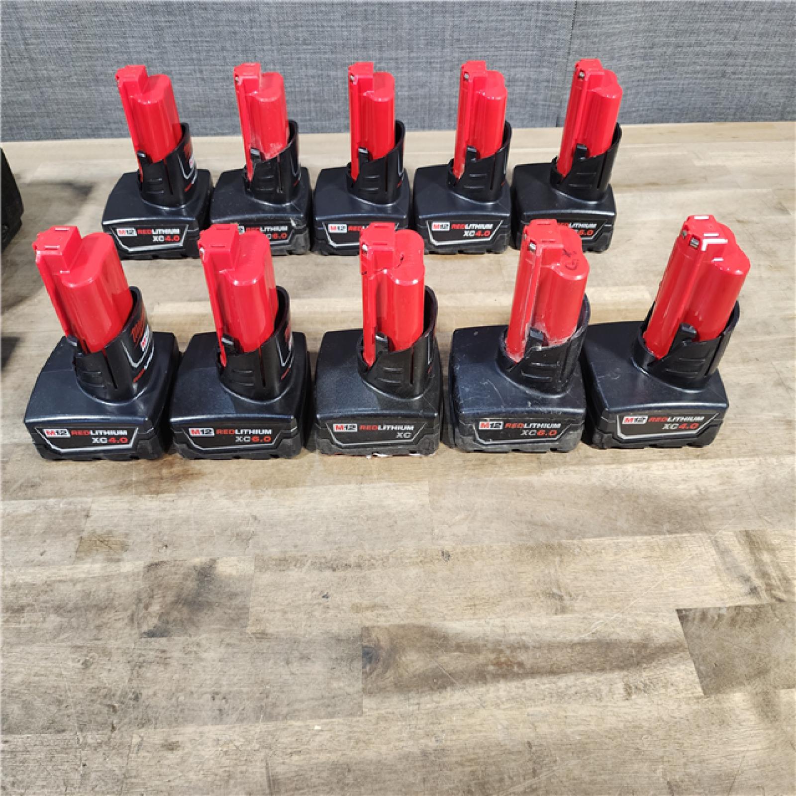 HOUSTON LOCATION - AS-IS MILWAUKEE BATTERY PACK QTY - 20