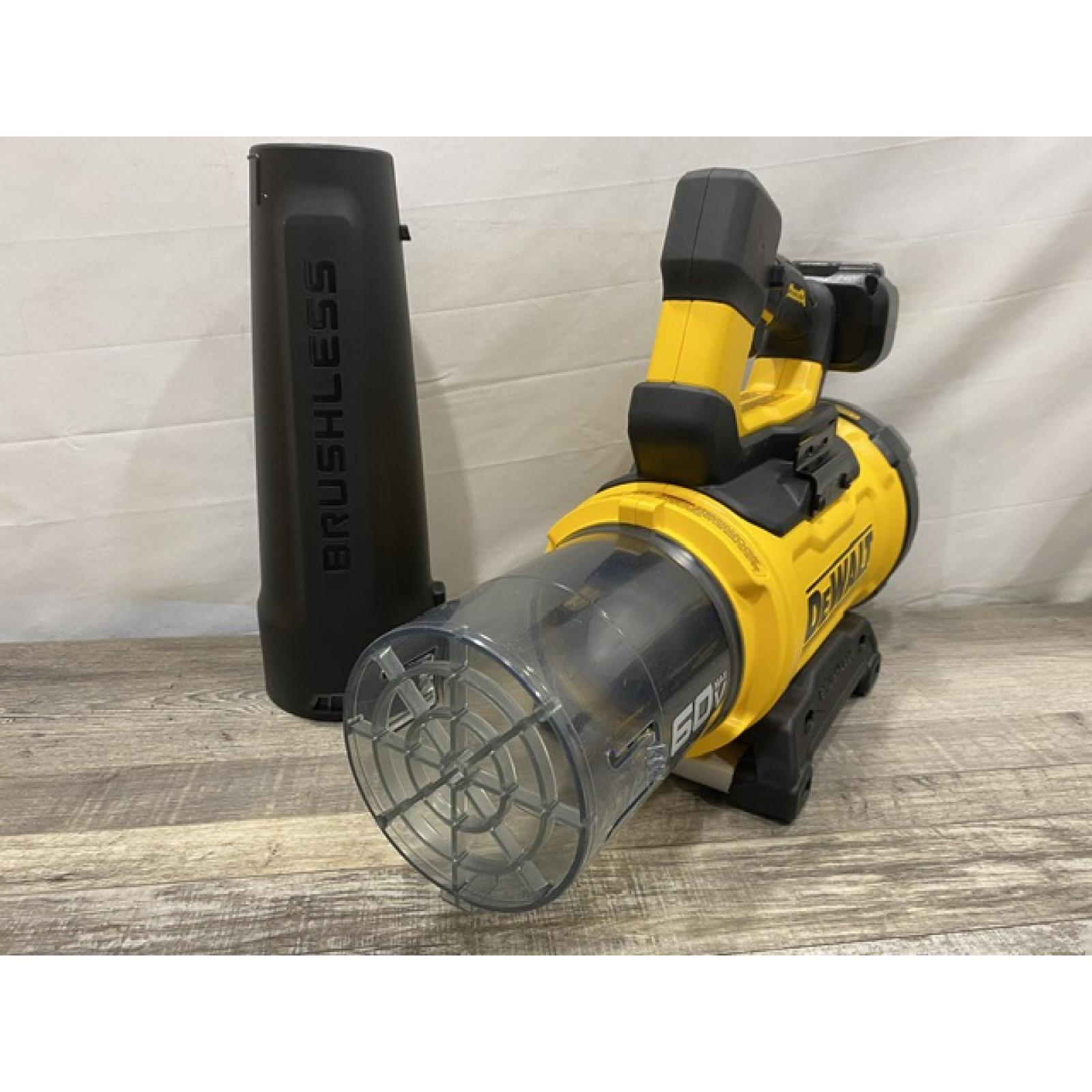 AS-IS DEWALT FLEXVOLT 60V MAX 160 MPH 760 CFM Brushless Cordless Axial Blower Kit