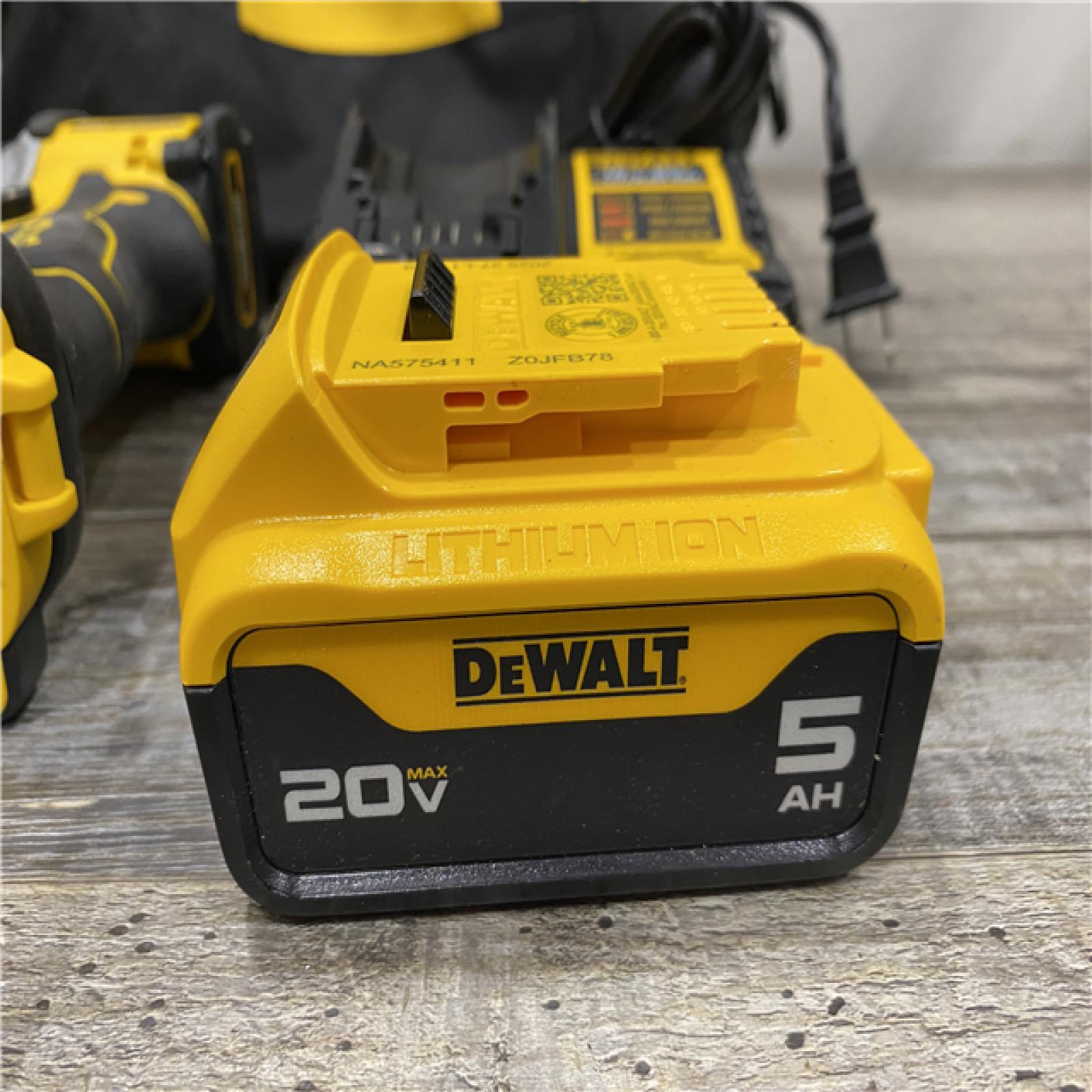 AS-IS DEWALT ATOMIC 20V MAX Lithium-Ion Cordless 1/4 in. Brushless Impact Driver Kit