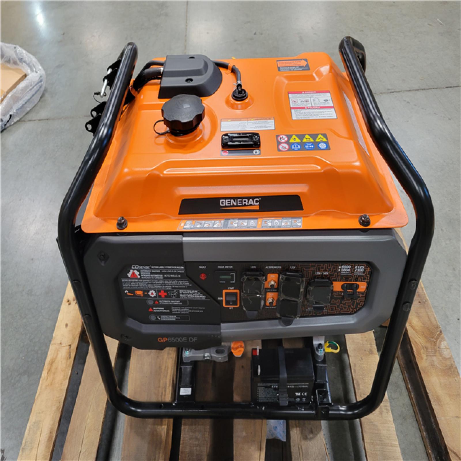 CALIFORNIA AS-IS NEW GENERAC 8,125/6500-WATT ELECTRIC START DUAL FUEL PORTABLE GENERATOR W/ COSENSE