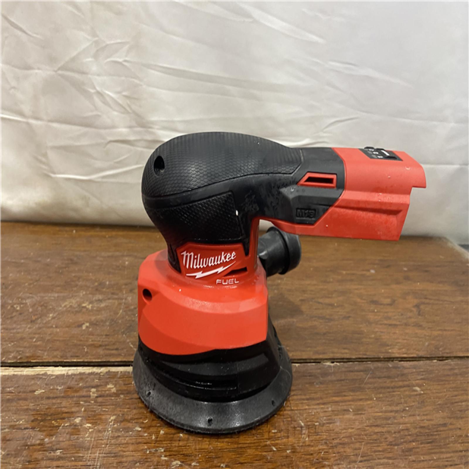 AS-IS MILWAUKEE Orbit Sander,Brushless,18 V