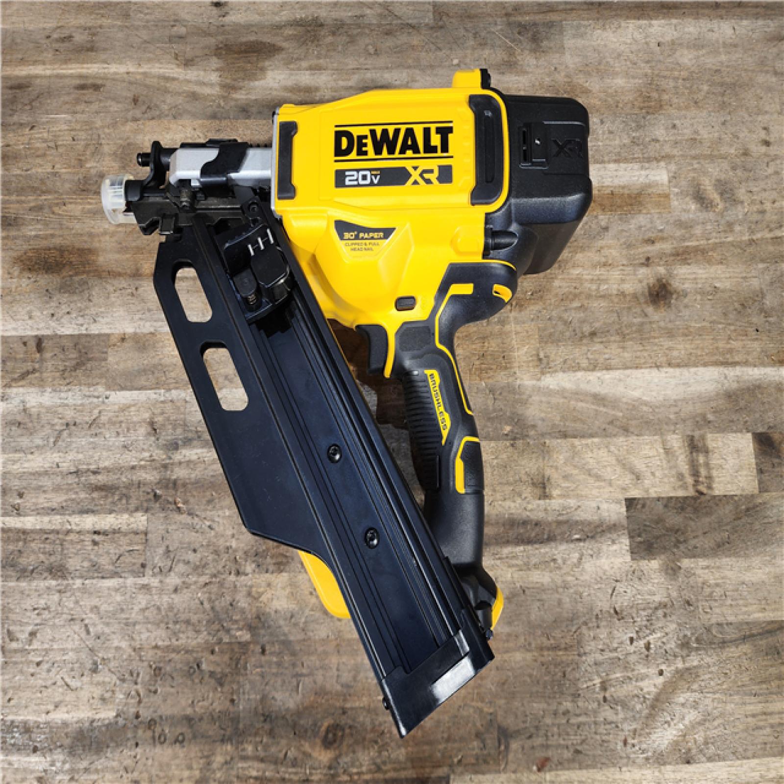 HOUSTON LOCATION - AS-IS (APPEARS LIKE NEW) DEWALT 20V 30 Degree Cordless Framing Nailer (Tool-Only)