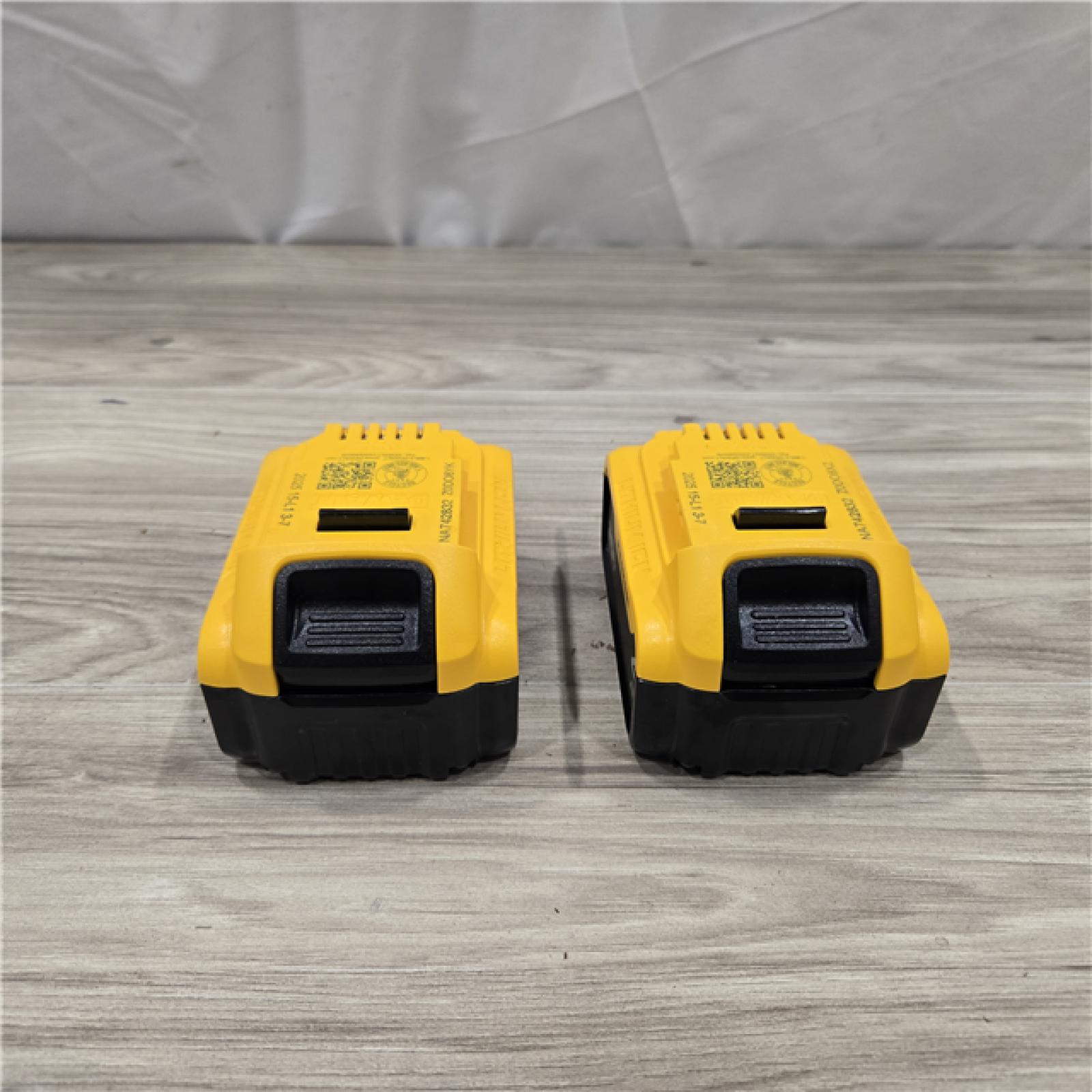 AS-IS DEWALT 20V MAX XR 4 Ah Li-Ion Battery (2 Pc) DCB204-2
