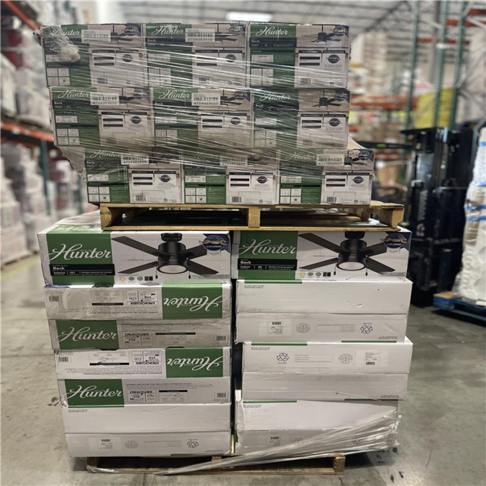 DALLAS LOCATION- NEW!- Hunter Beck 42 in. LED Indoor Matte Black Ceiling Fan PALLET (55 UNITS)