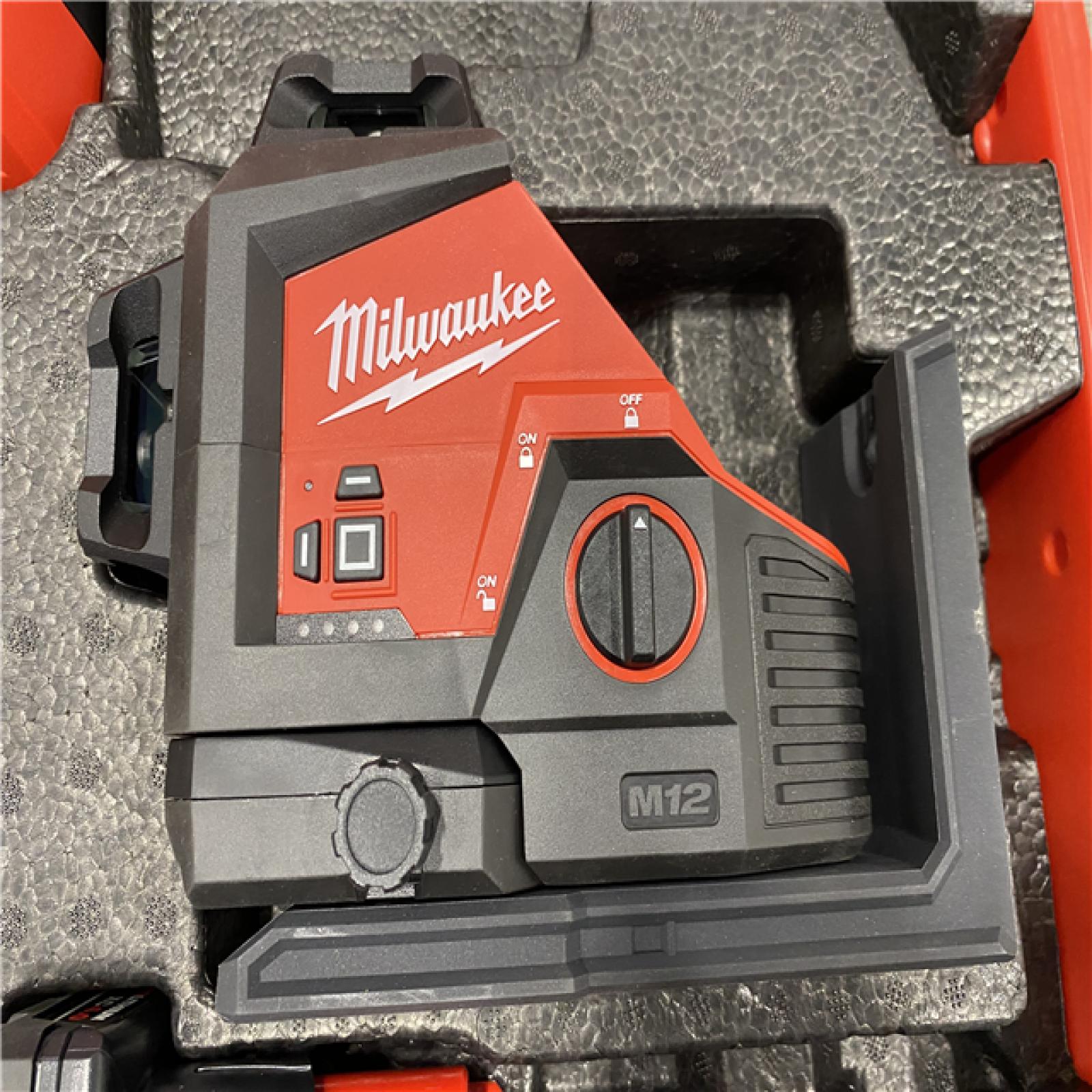 AS-IS Milwaukee 12-Volt Lithium-Ion Cordless Green 250 ft. 3-Plane Laser Level Kit